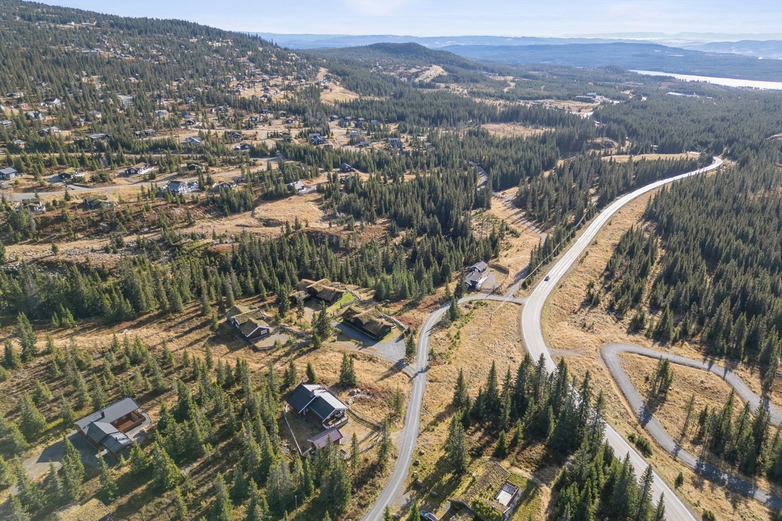 Sjusjøen er en helårsdestinasjon med aktiviteter som ski, sykling og fotturer. Galleribilde