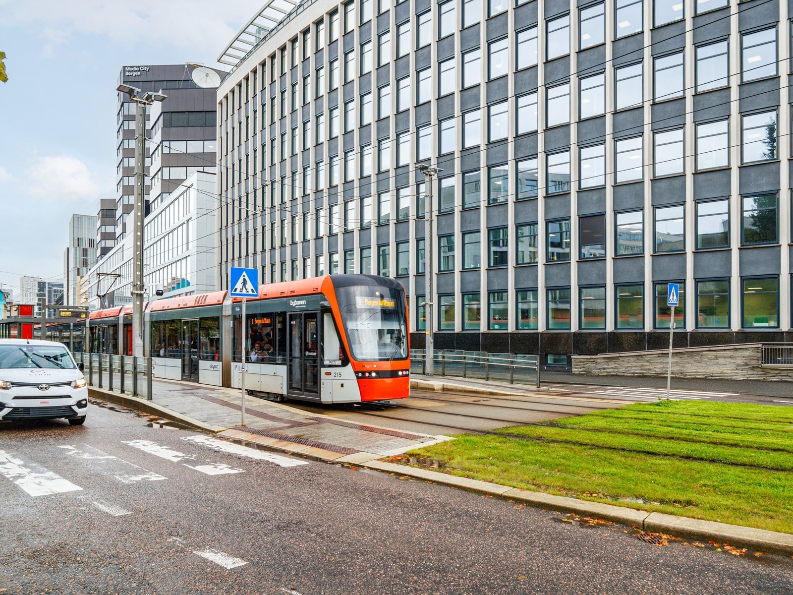 Av treningssentre ligger både NEXT Bergen, SATS Lars Hilles gate og Barry's Bootcamp i umiddelbar nærhet. Galleribilde