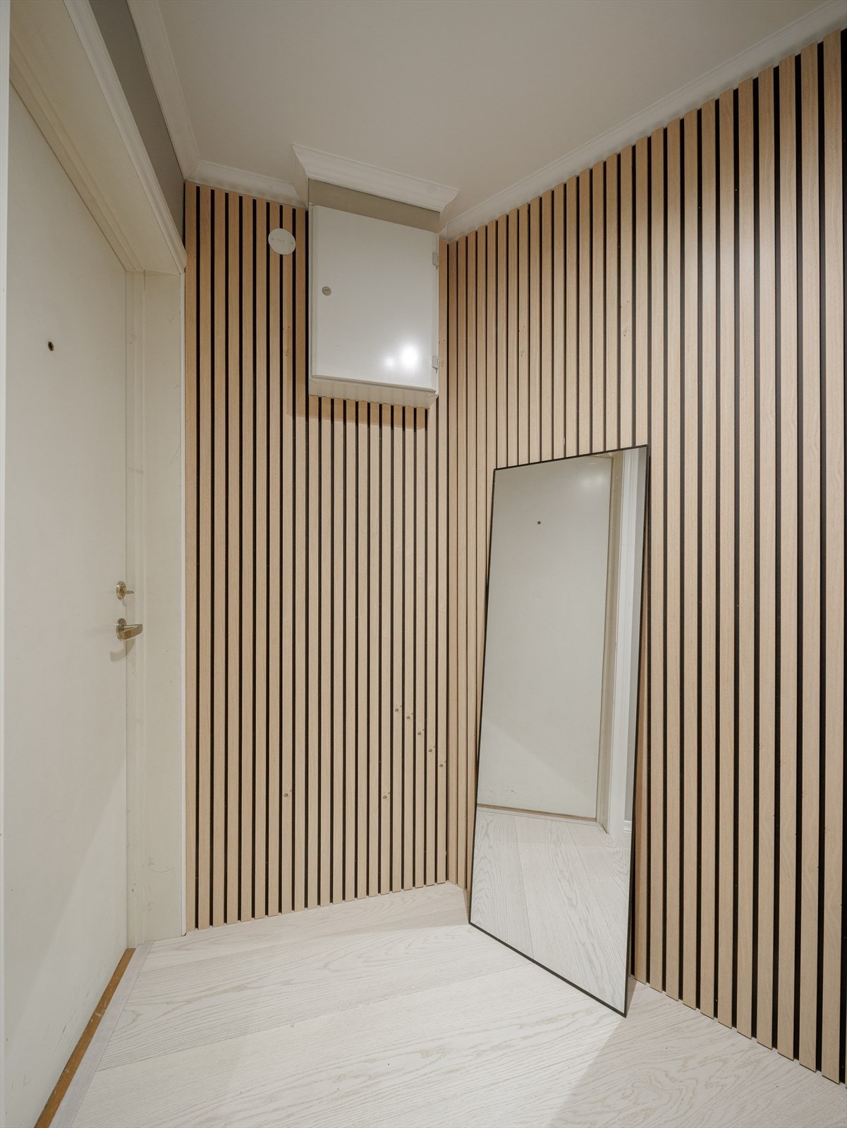 Entré/gang med spiler på vegg Galleribilde