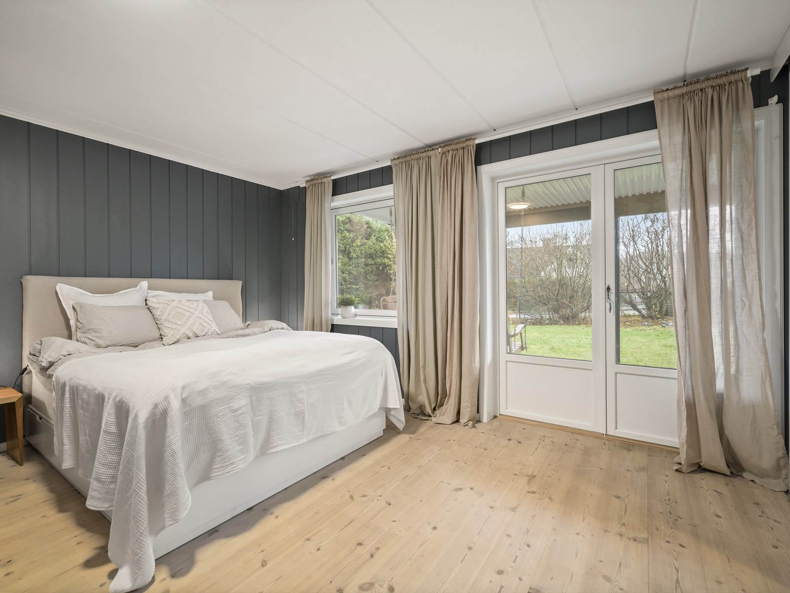 Et romslig hovedsoverom. Galleribilde