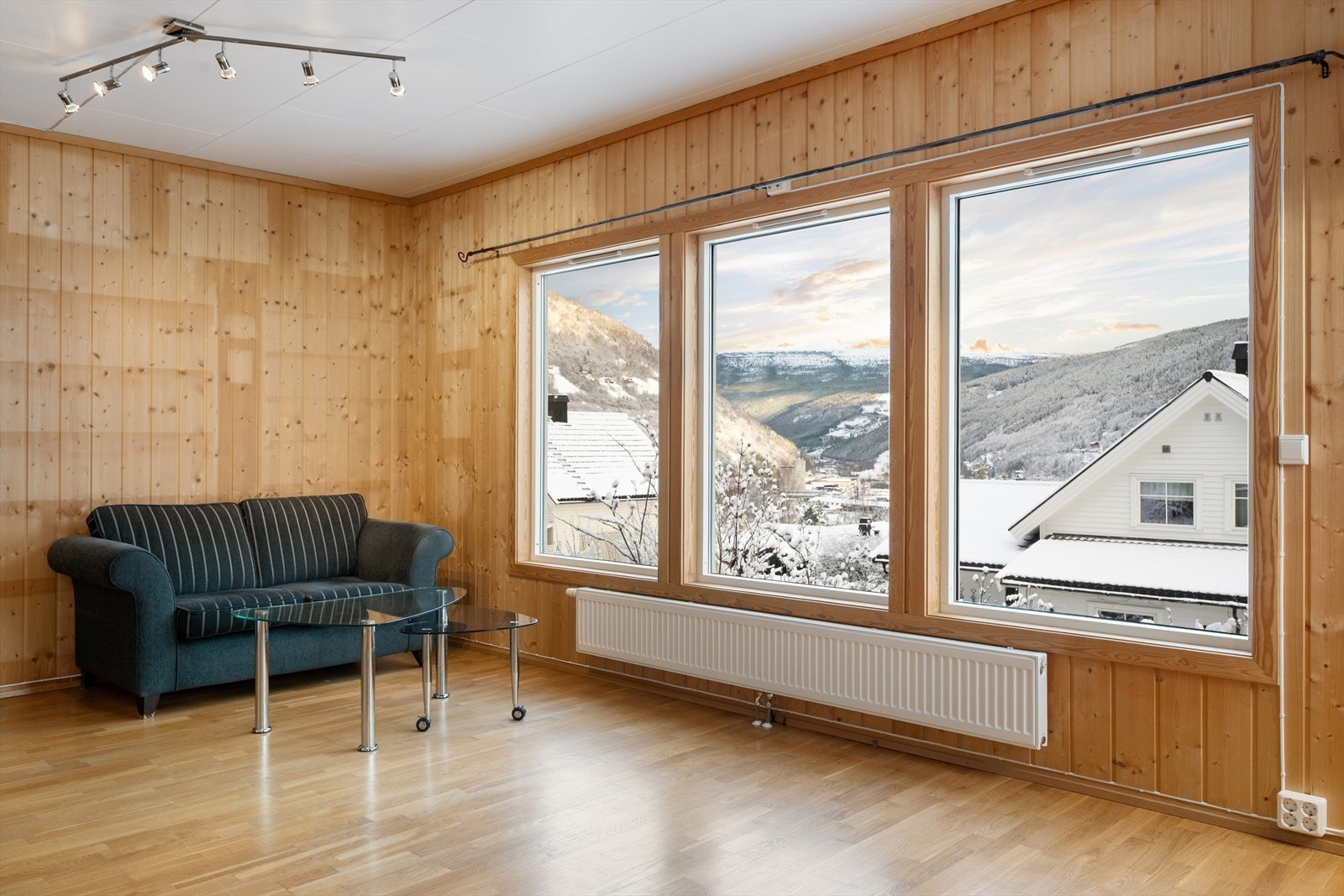 Fin utsikt mot dalføret og området omkring! Galleribilde