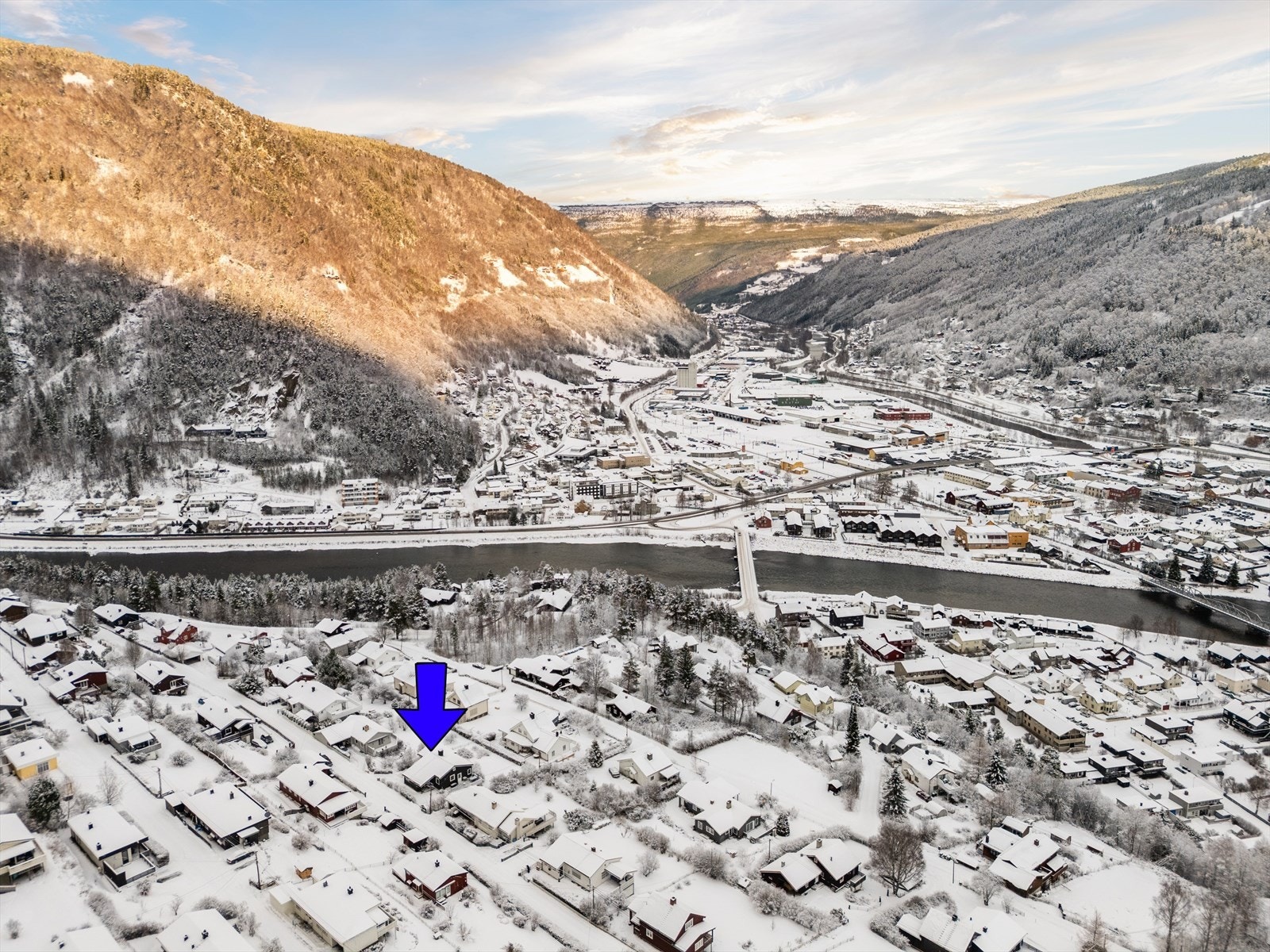 Det er kort avstand til flere kjente fjell- og naturområder. Galleribilde