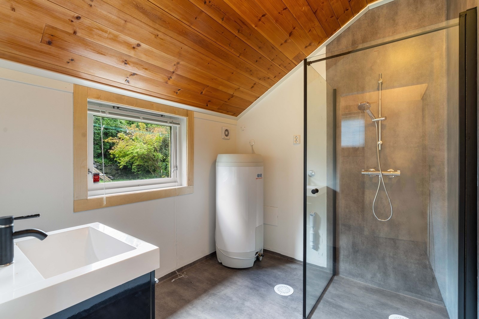 Stor bad Galleribilde