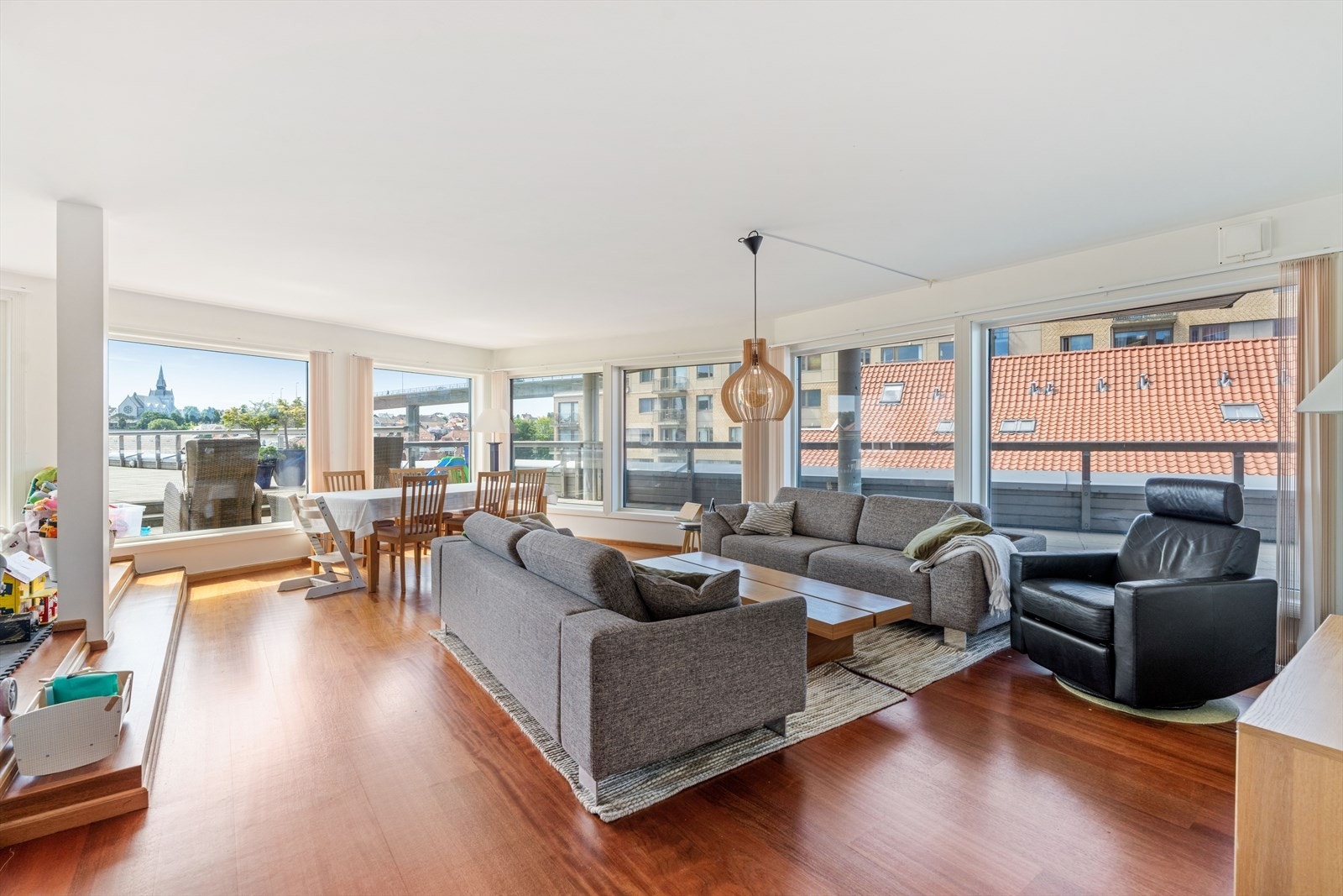 Boligen er fullt møblert Galleribilde