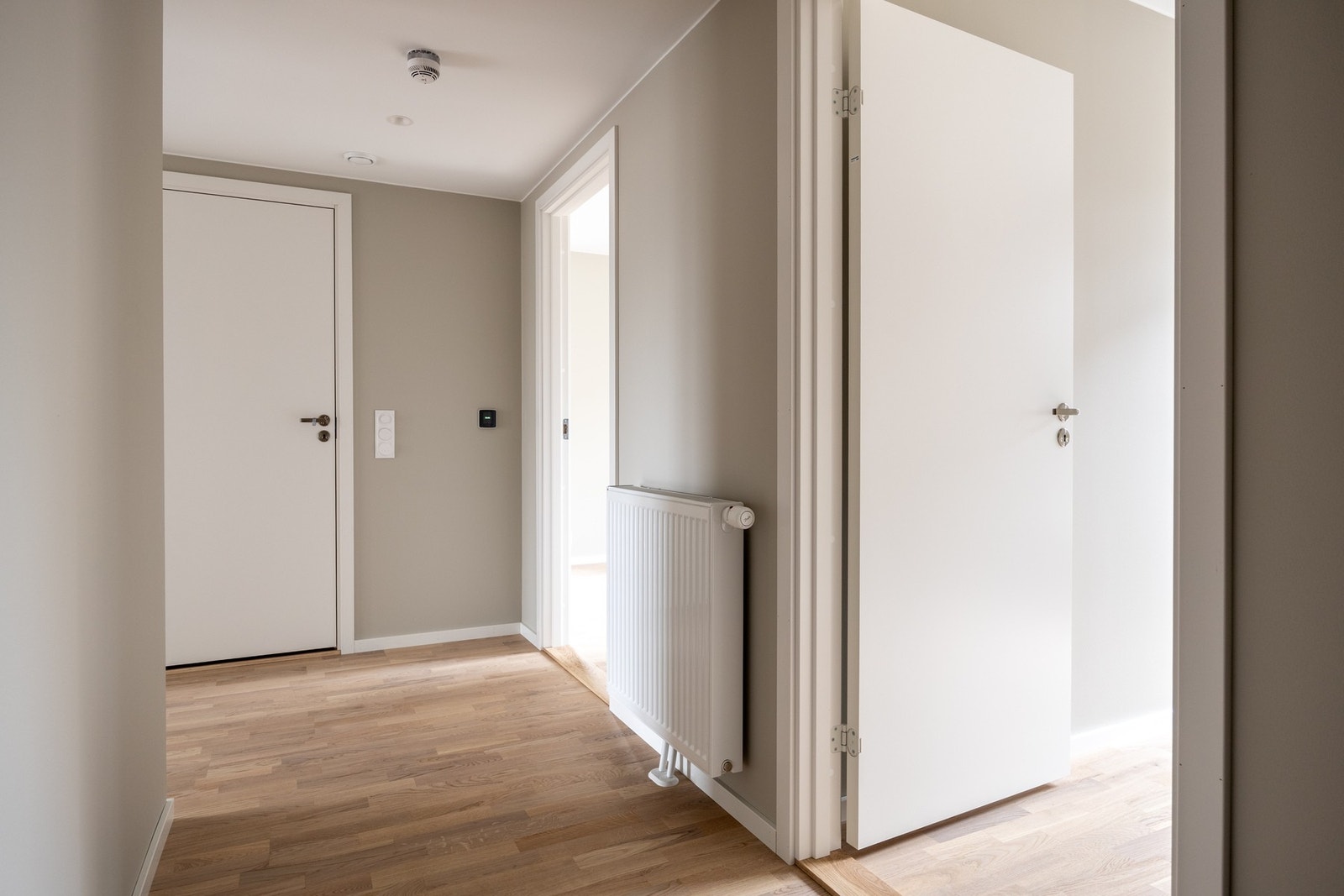 Oppvarming med vannbåren varme til radiatorer. Galleribilde