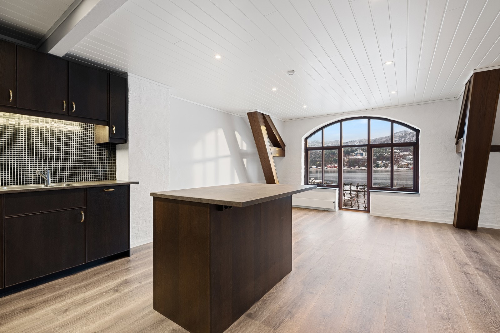 Strandgata 66 - Kan leies møblert etter avtale Galleribilde