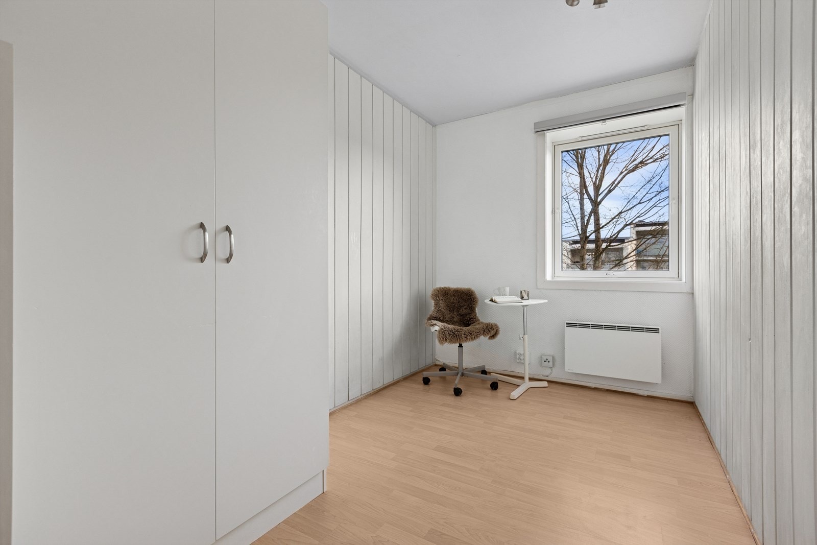 Soverom 3 er målt til m² og har god plass til seng og garderobeskap. Galleribilde