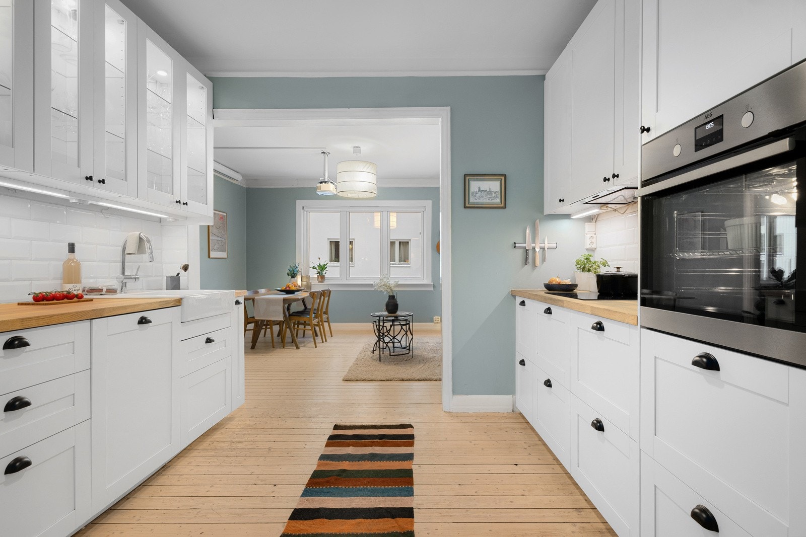 Varmtvann og fyring er inkludert i felleskostnadene. Galleribilde