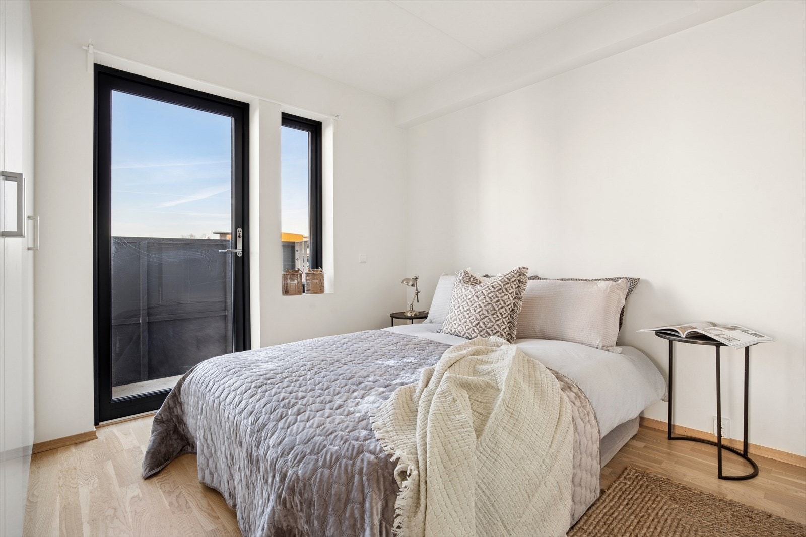 Fra soverommet er det utgang til en liten balkong Galleribilde