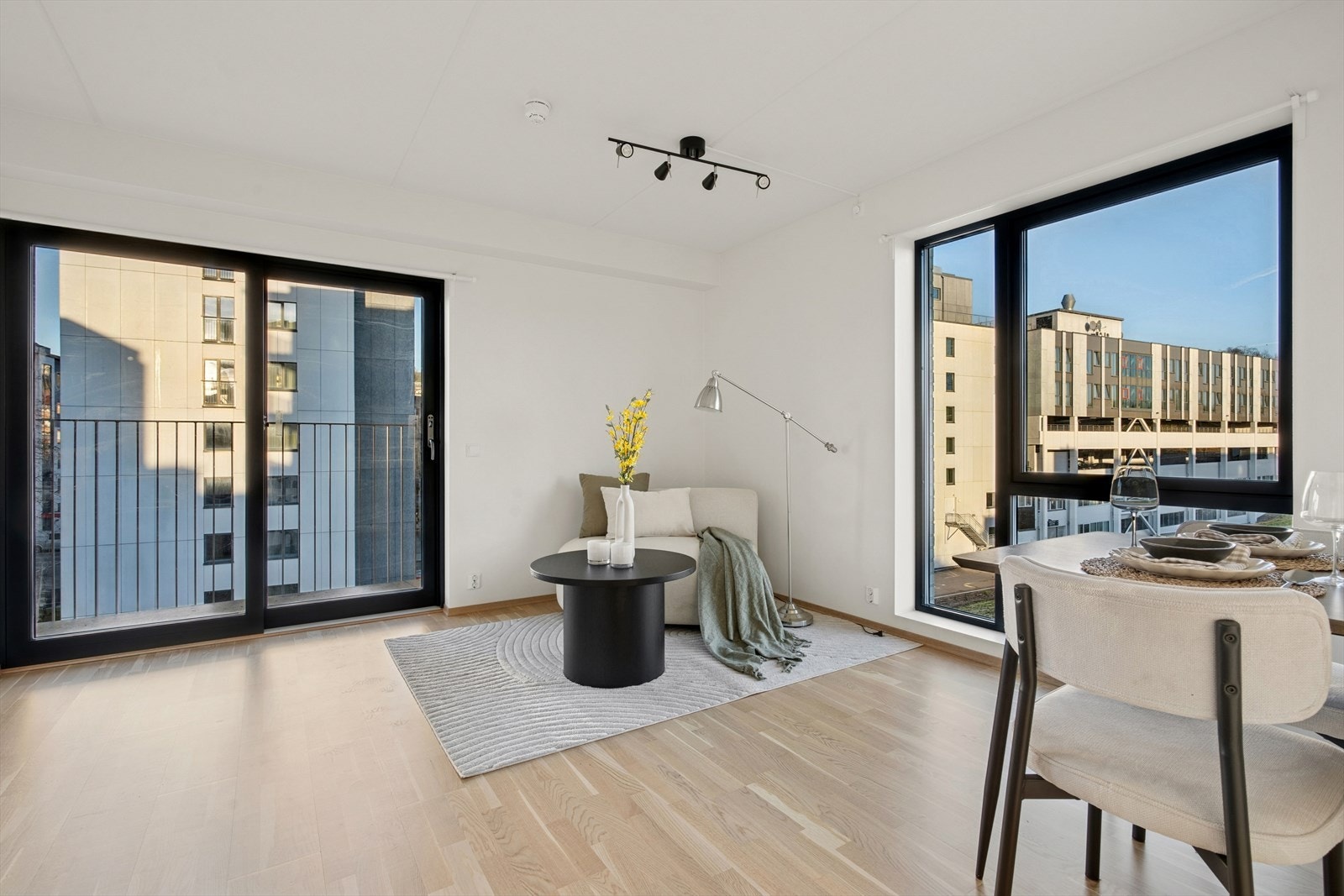 Arealeffektiv 2-roms hjørneleilighet med meget praktisk planløsning Galleribilde