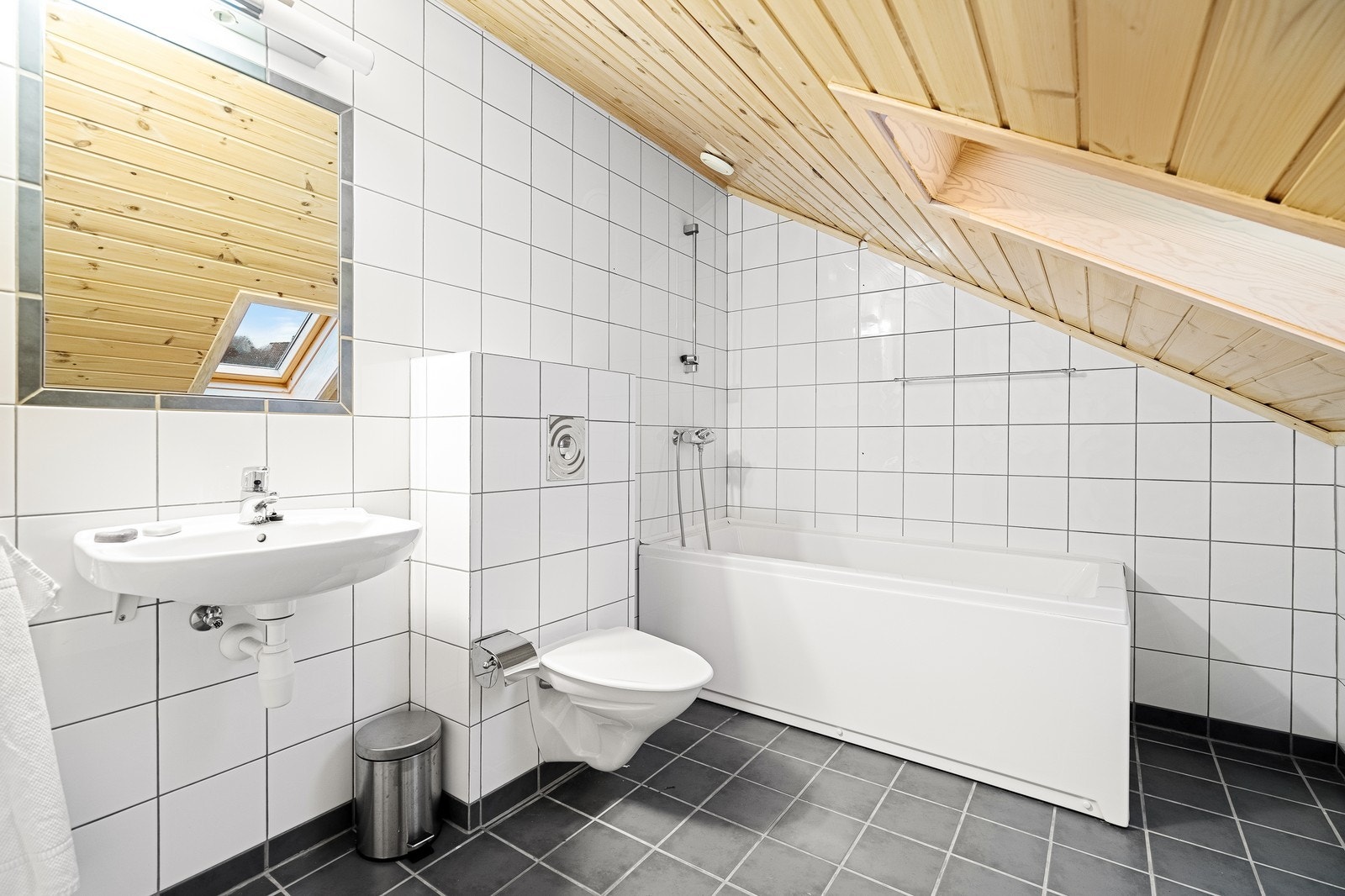 Bad med badekar Galleribilde