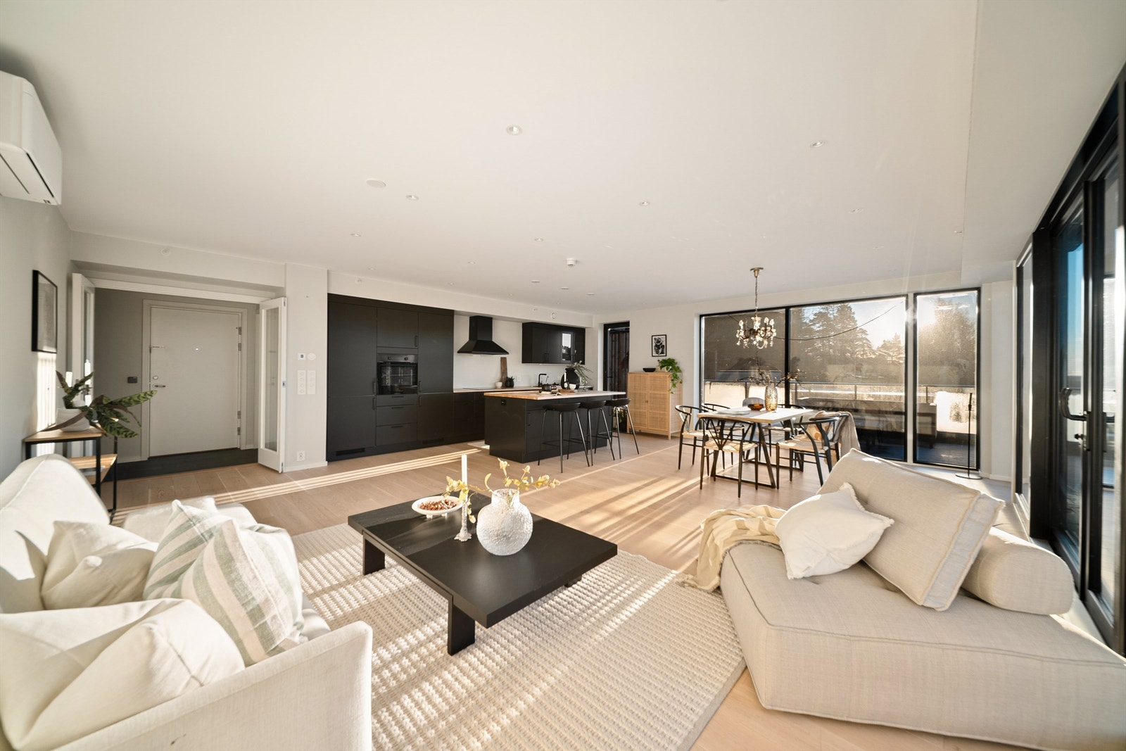 Velkommen til Trerørfabrikken Boligsameie - presentert av Raymond Bøhn i Krogsveen. Fotograf; Kristoffer Kristiansen. Galleribilde