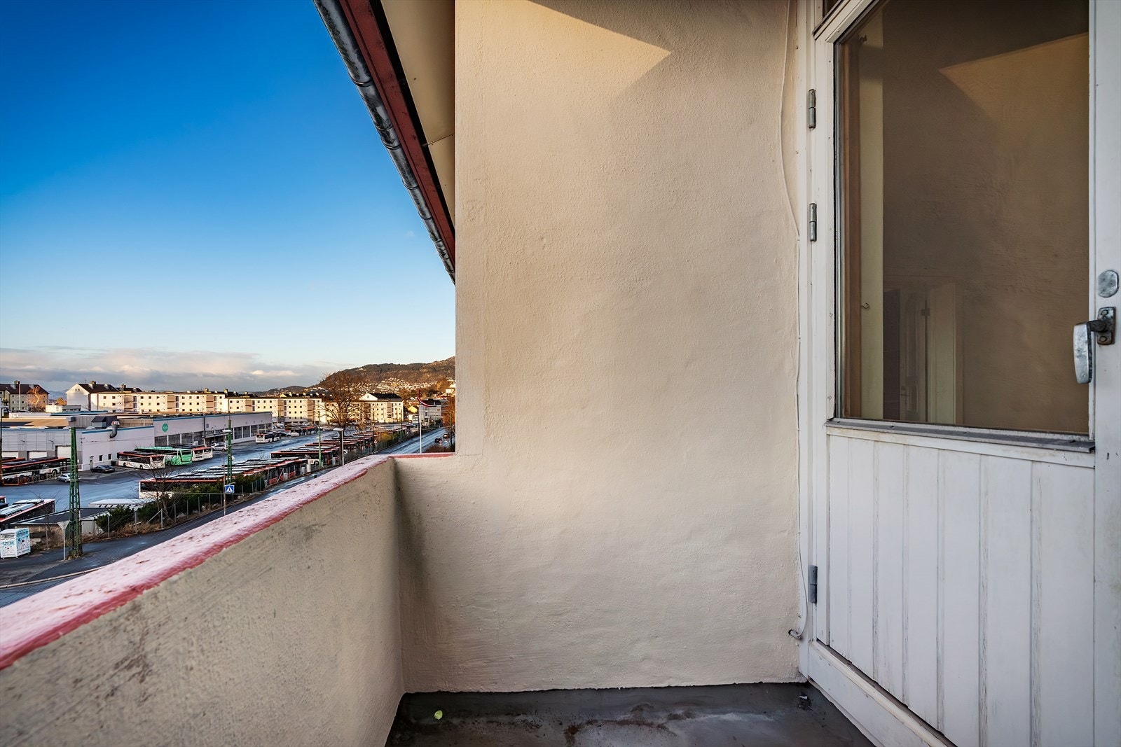 Solrik altan på cirka 2,6 kvm Galleribilde