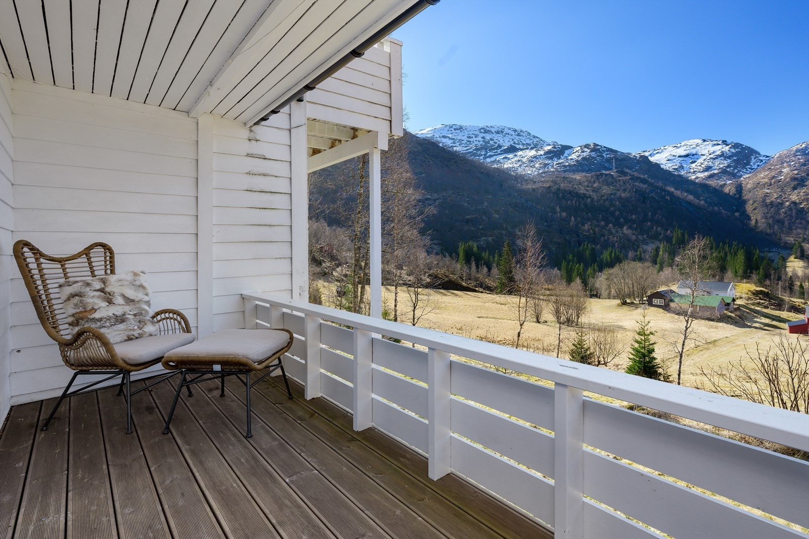 Her sitter man å nyter de flotte omgivelsene man er omgitt av. Galleribilde