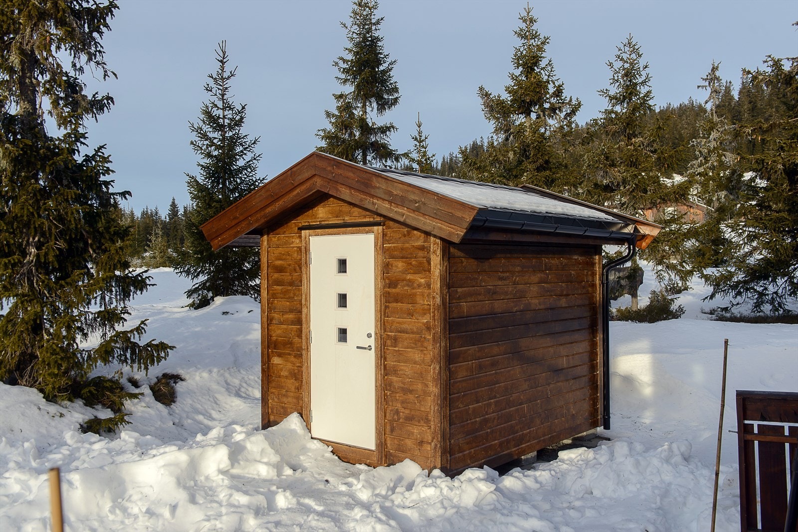 Frittstående bod gir ekstra og verdifull lagringsplass av utstyr. Galleribilde