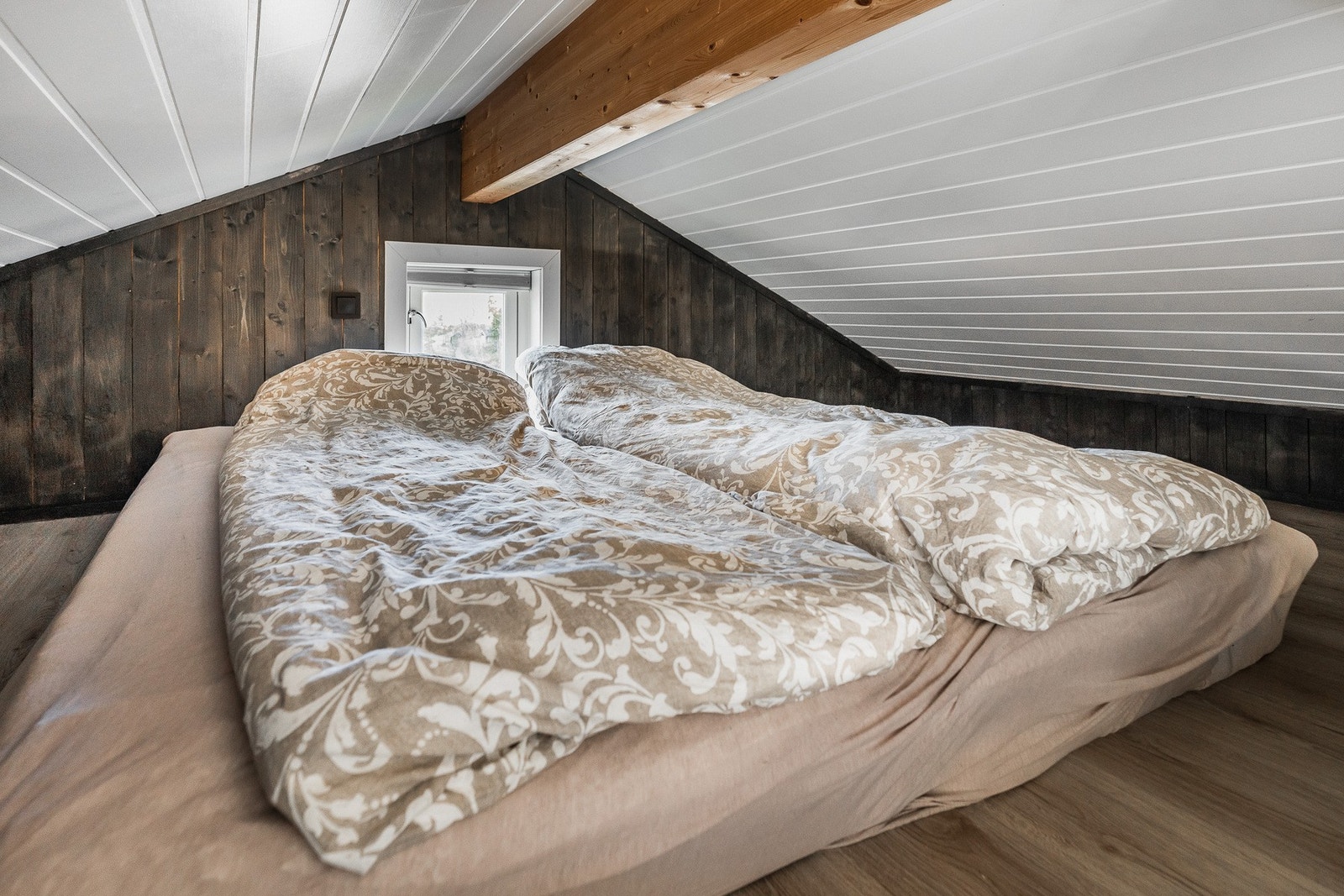 Sengehemsen med gulvareal på ca. 12 kvm er perfekt hvis man får besøk av overnattingsgjester. Galleribilde