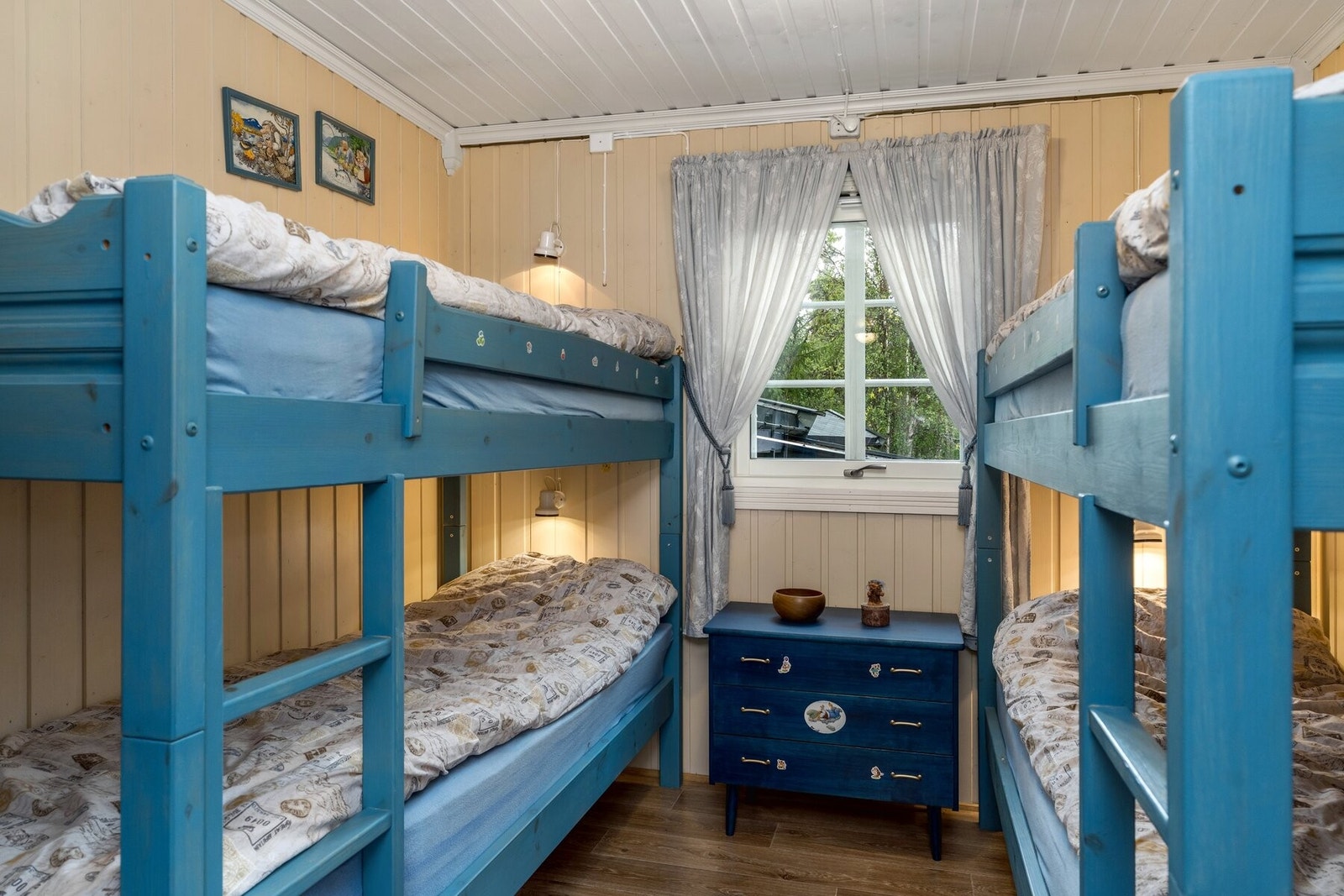 Soverom nr. 2 med køyesenger. Galleribilde