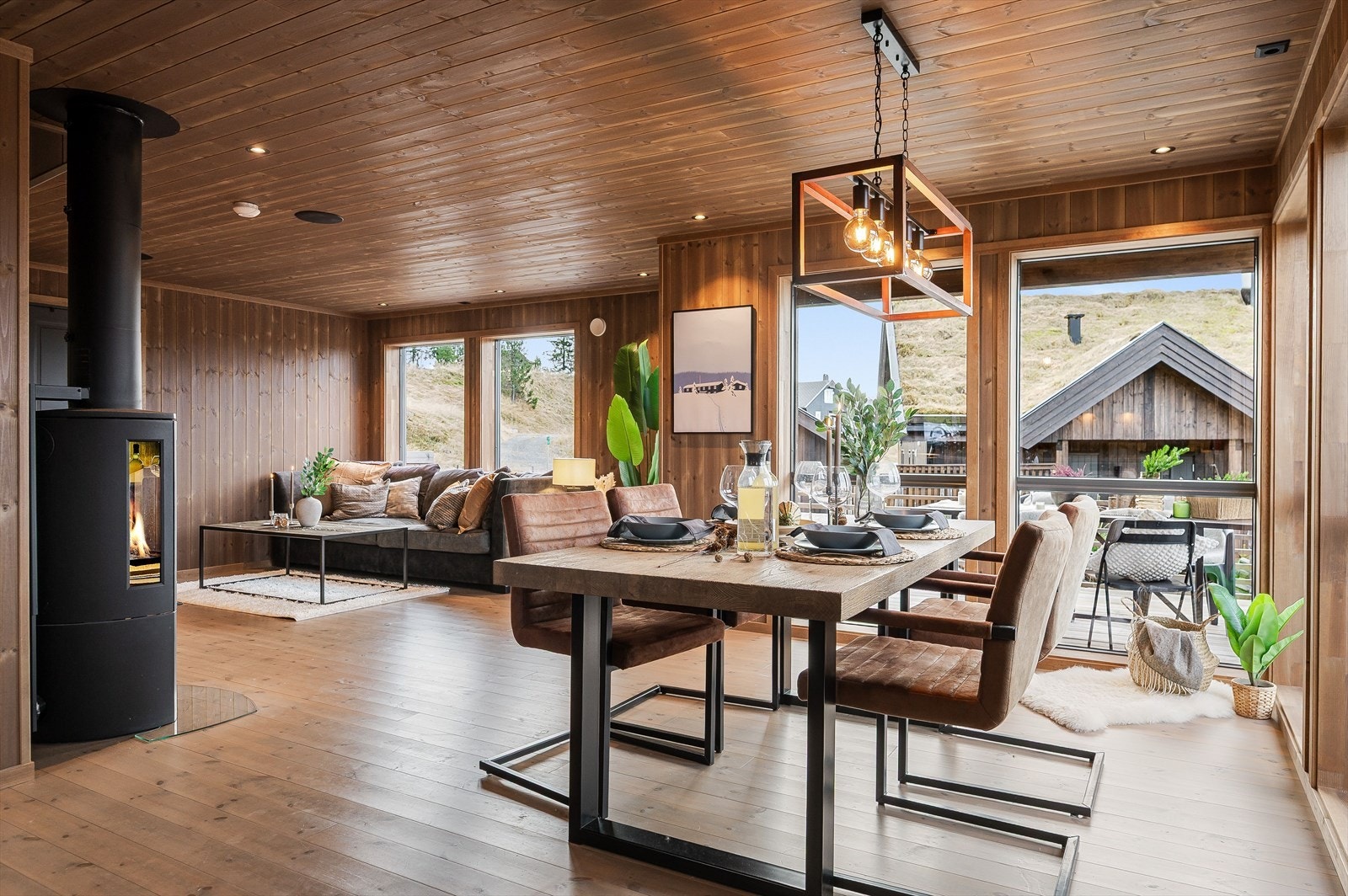 3454-3-1_053.jpg Galleribilde