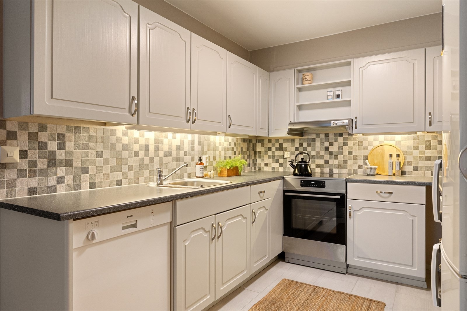 Enkelte skrog og fronter ble malt i oktober 2025, og i 2024 ble det lagt nye gulvfliser Galleribilde