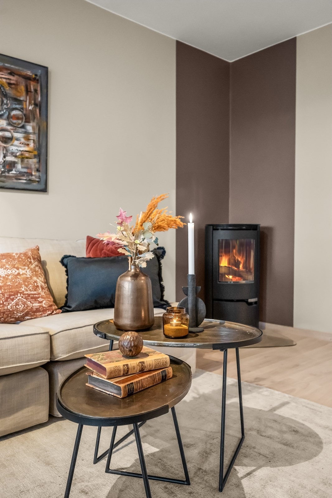 En moderne vedovn varmer godt på kalde dager. Galleribilde