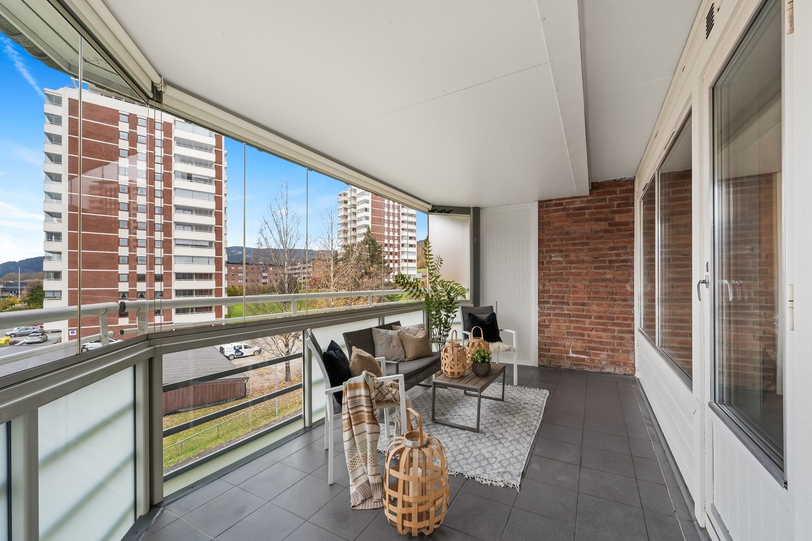 Her er det god plass til utemøbler. Galleribilde