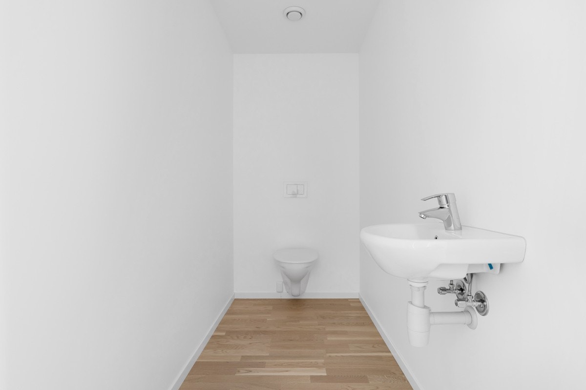 Praktisk gjestetoalett Galleribilde