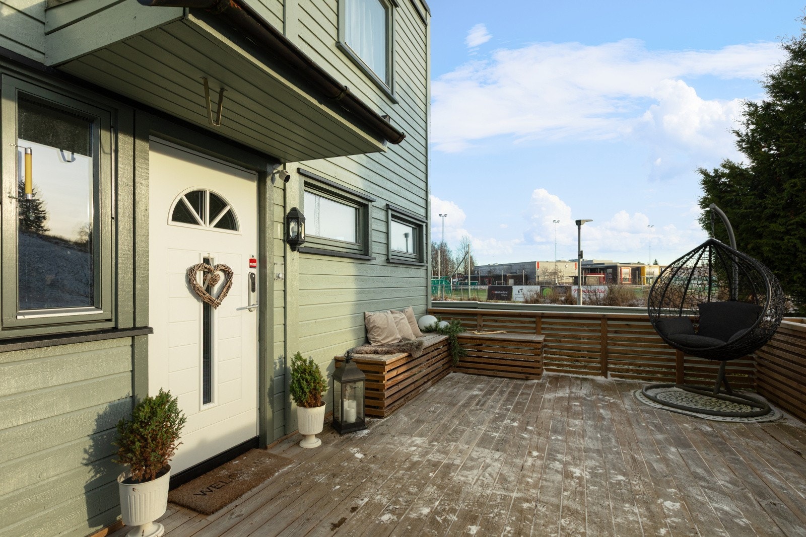 En oppgradert og flott rekkehus med flotte uteplasser. Galleribilde