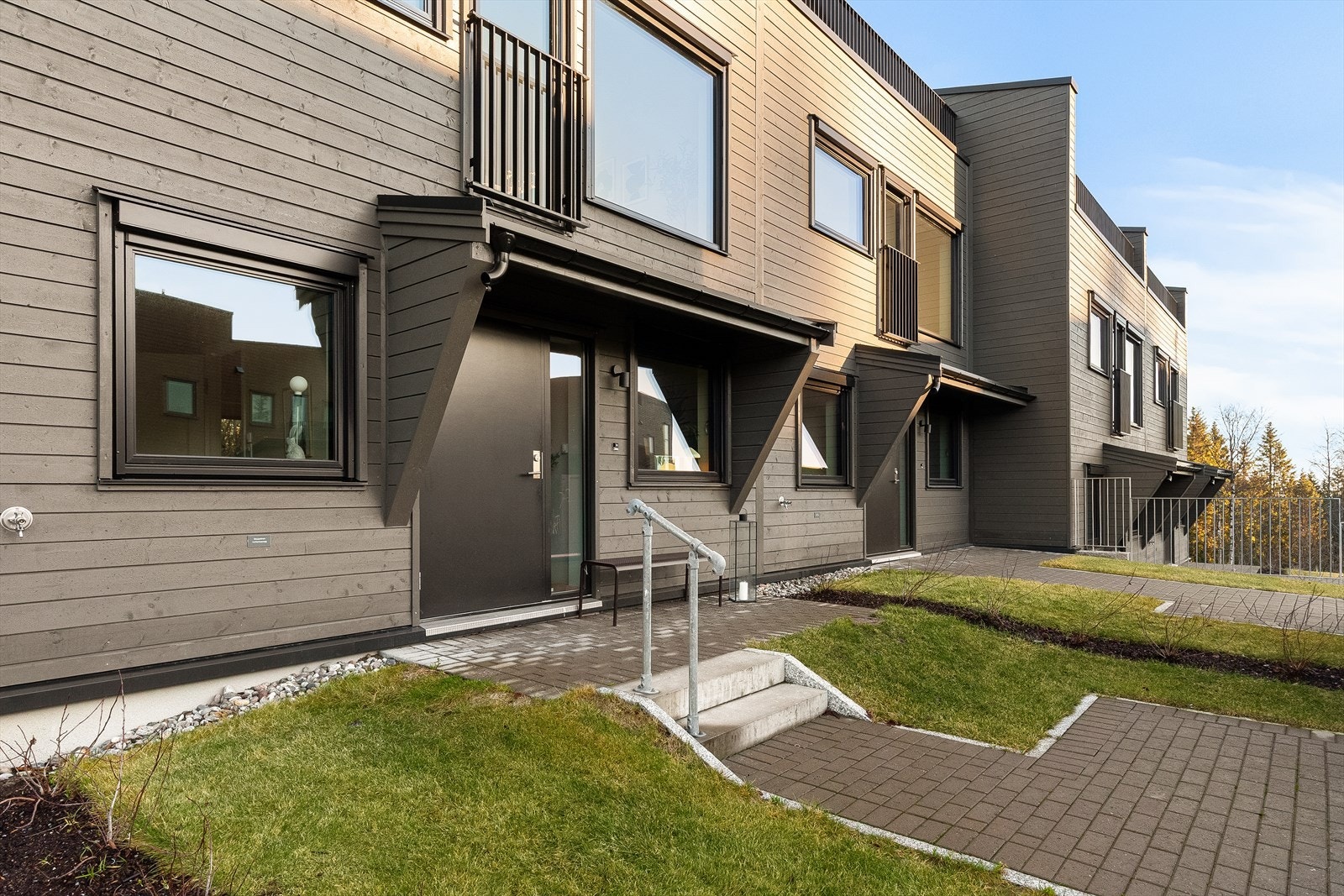 Attraktivt enderekkehus. Galleribilde