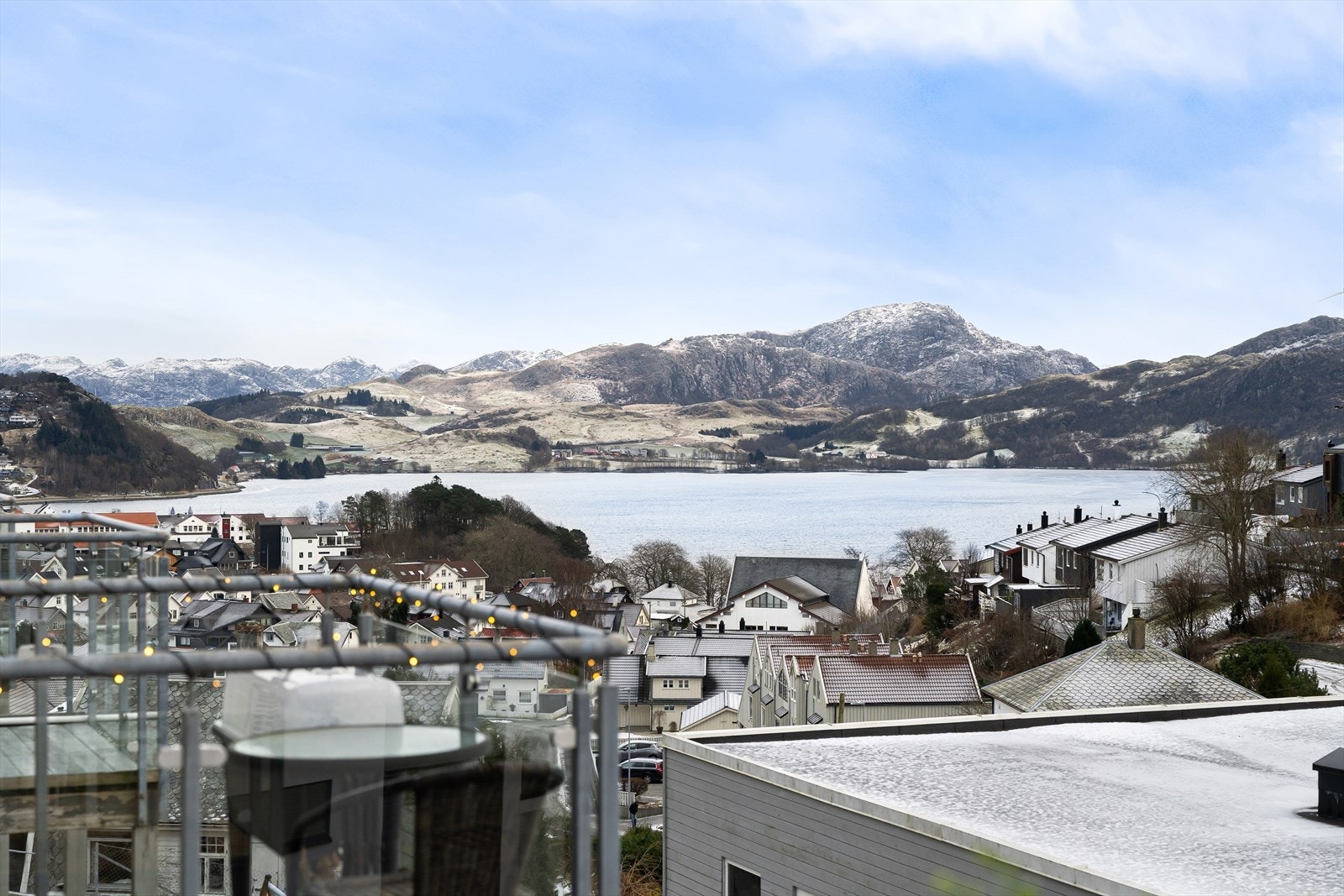 Fantastisk utsikt mot Edlandsvatnet! Galleribilde