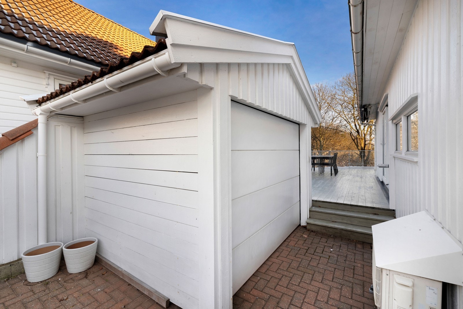 Sykkelbod med port. Galleribilde