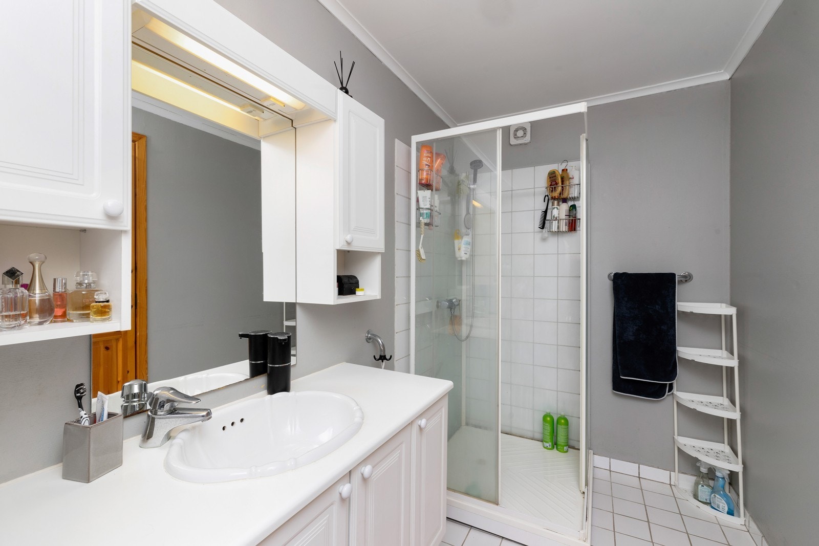 Bad- utleiedel Galleribilde