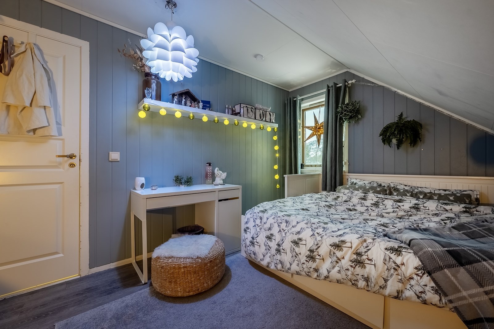 Etasjens tredje soverom er ca. 10 m² Galleribilde