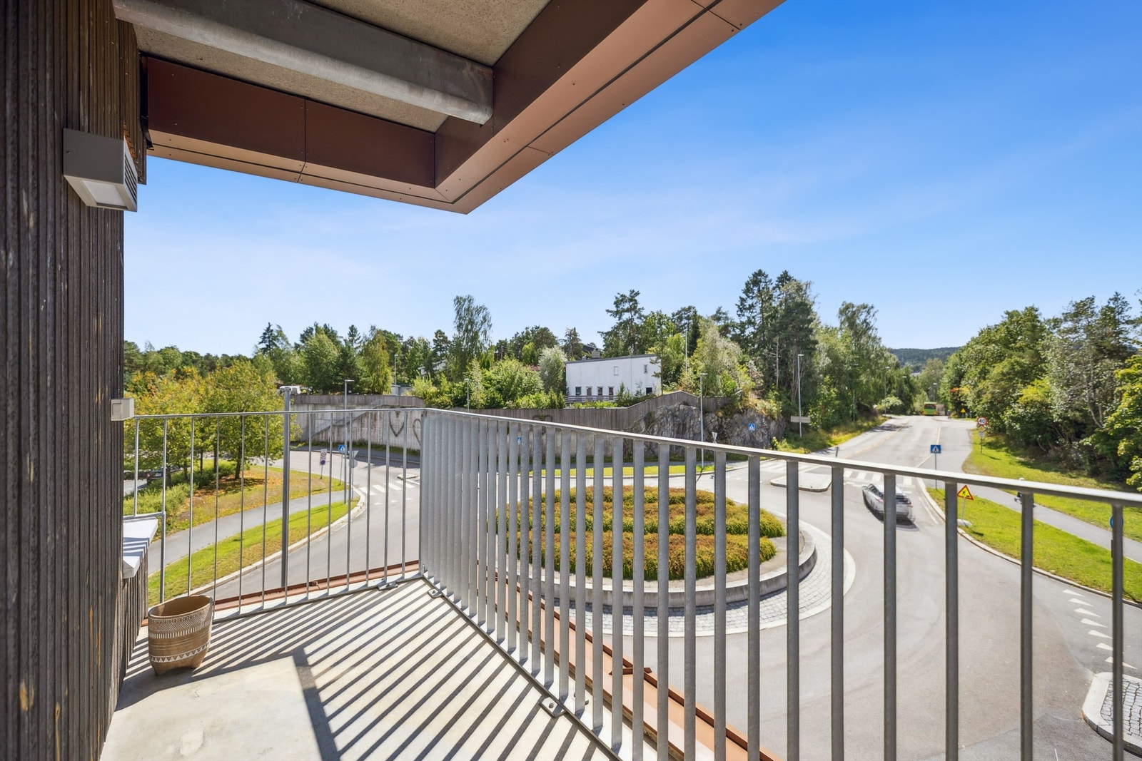 Sydøstvendt balkong på 6 kvm -Her kan du nyte gode sol- og lysforhold hele dagen. Galleribilde