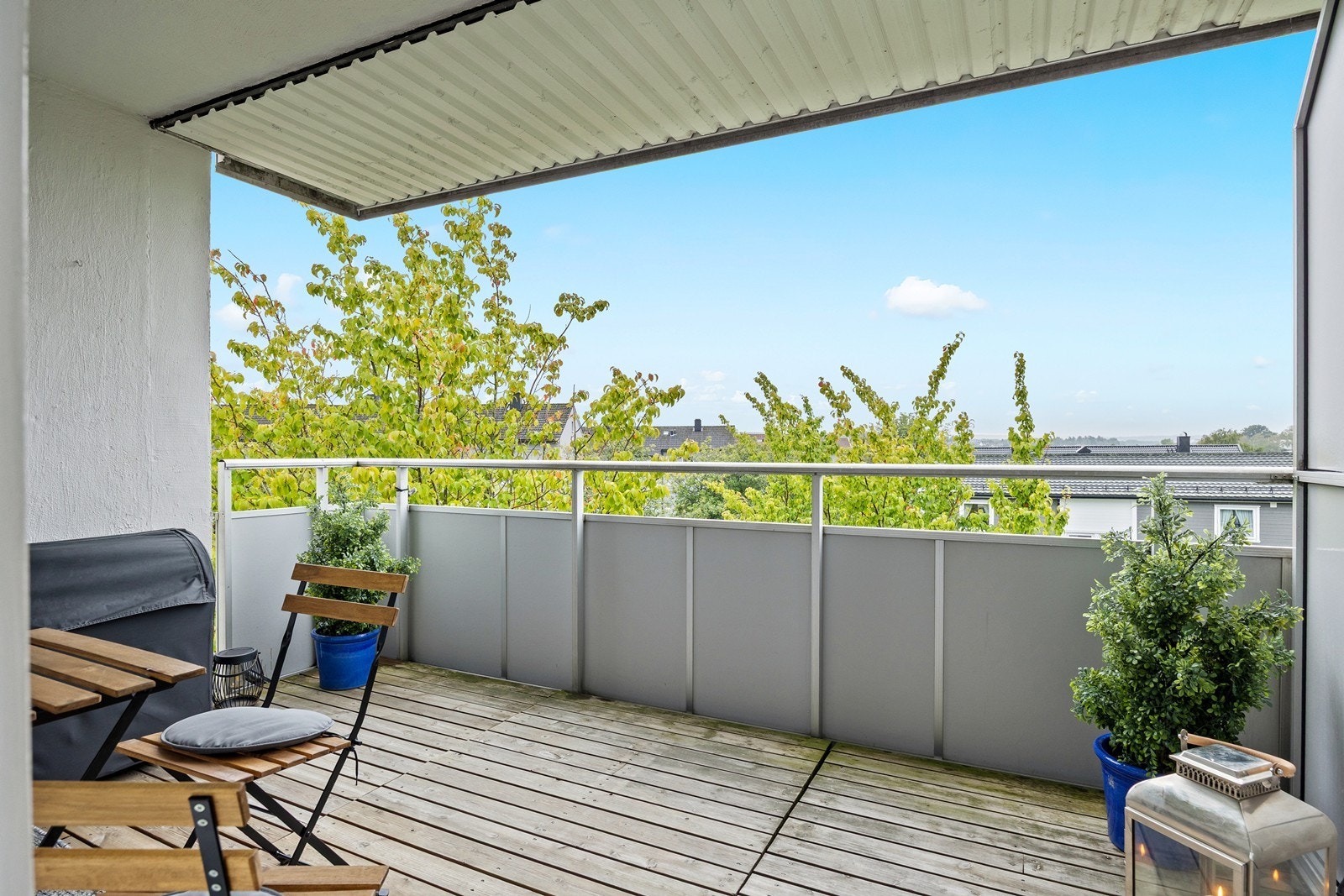 En lun og koselig uteplass Galleribilde