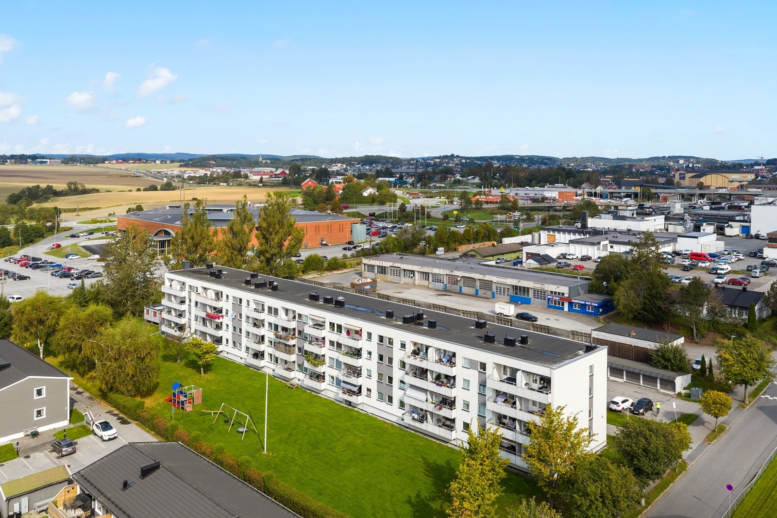 Velkommen til Ludvig Enges vei 23A - Presentert av EiendomsMegler1 ved Birgit Grandahl Galleribilde