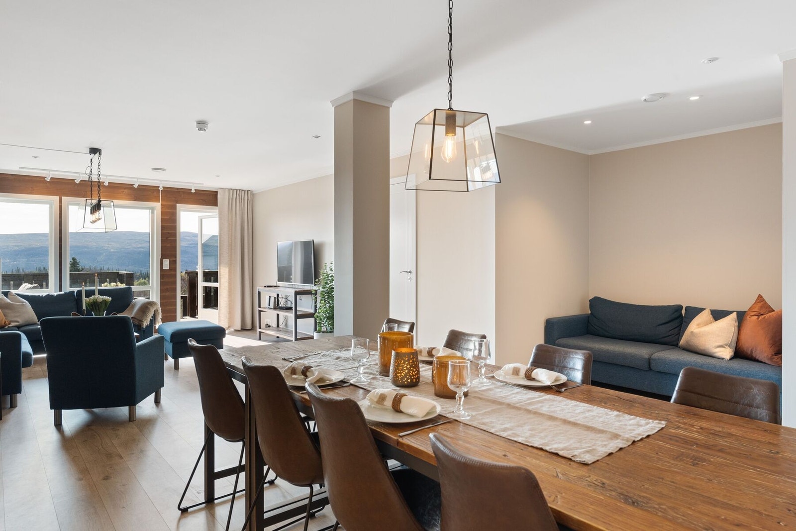 Lun og god atmosfære. Galleribilde