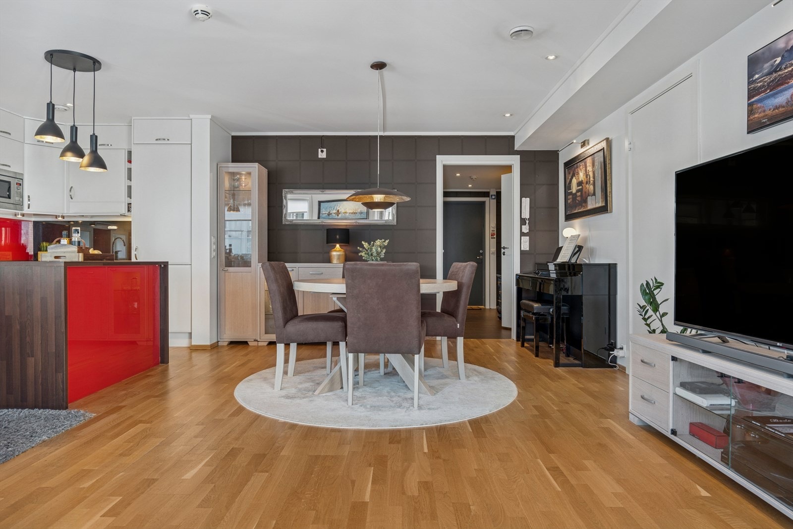 Koselig spiseplass. Galleribilde