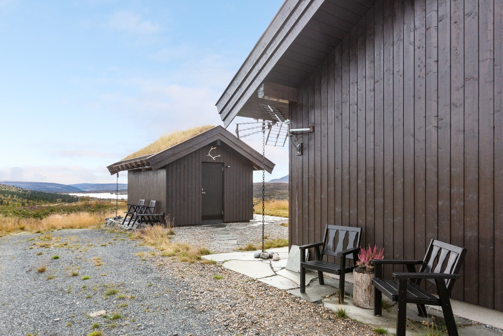 Frittstående uthus. Galleribilde