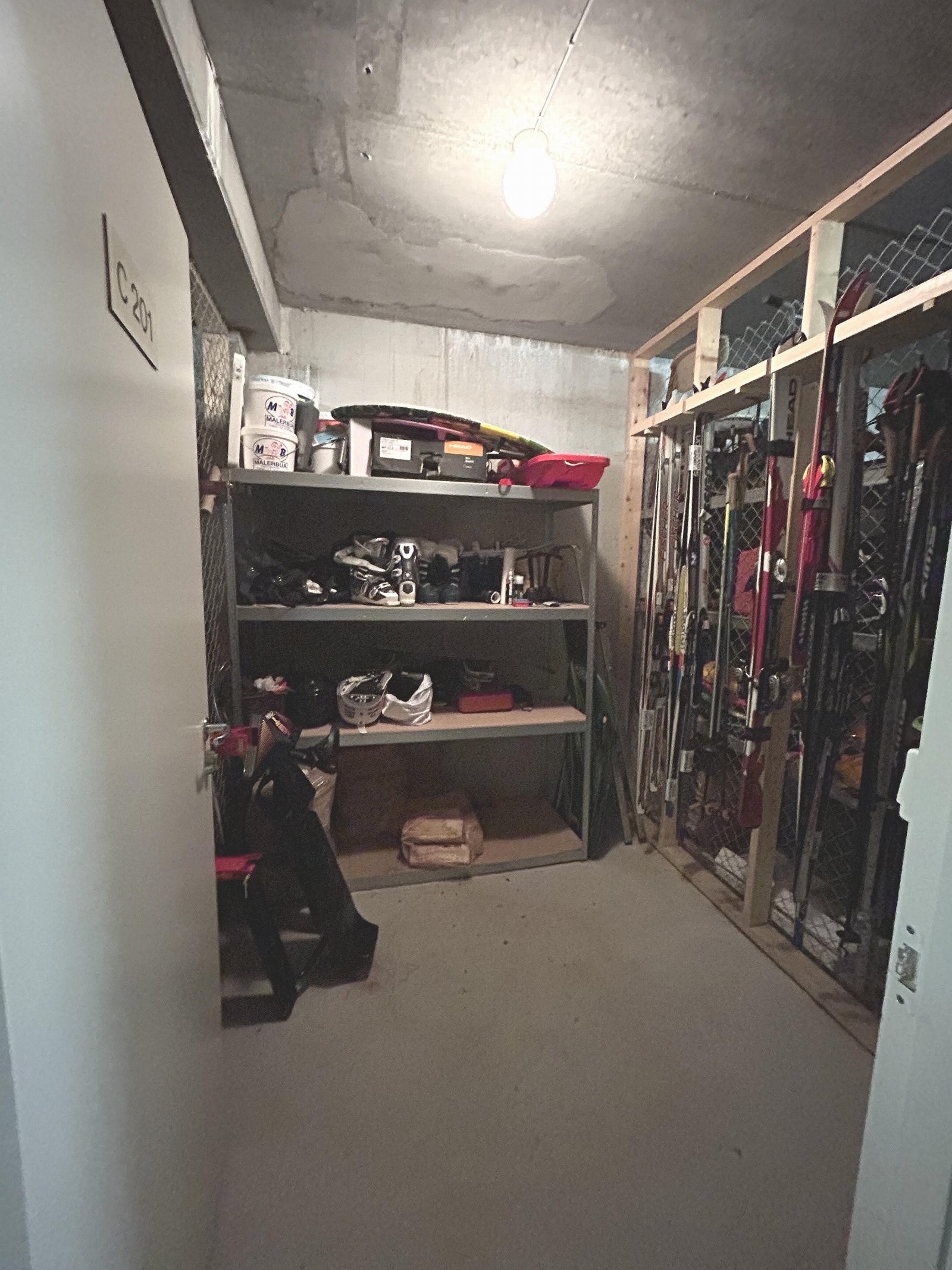 Praktisk bod tilhørende leiligheten i kjelleren (privat bilde) Galleribilde