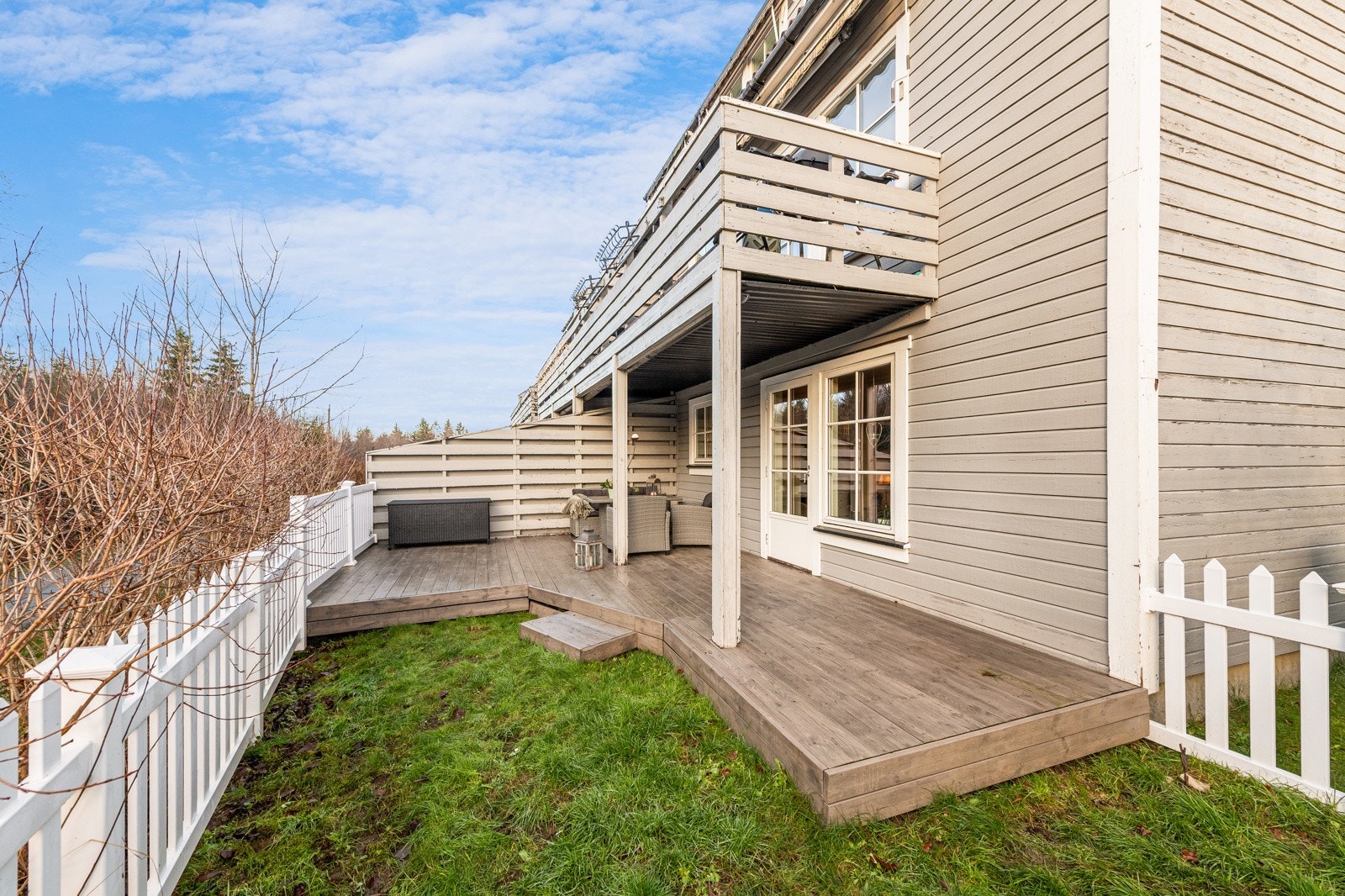 Du har en inngjerdet hage så har du hund så er det perfekt Galleribilde