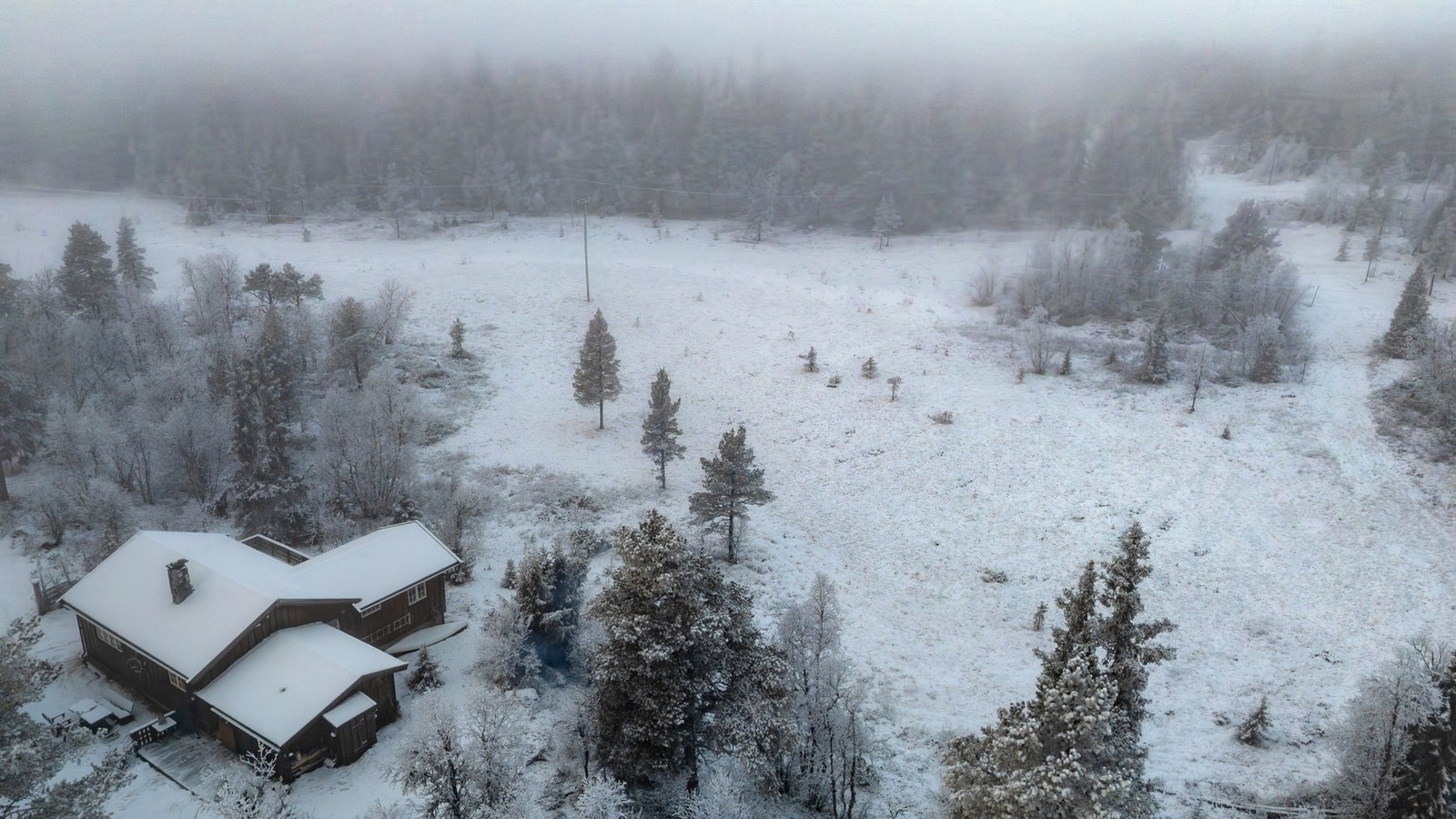 Vinterstid er det kort vei til skiløyper som kan ta deg langt inn i vakkert vinterlandskap Galleribilde