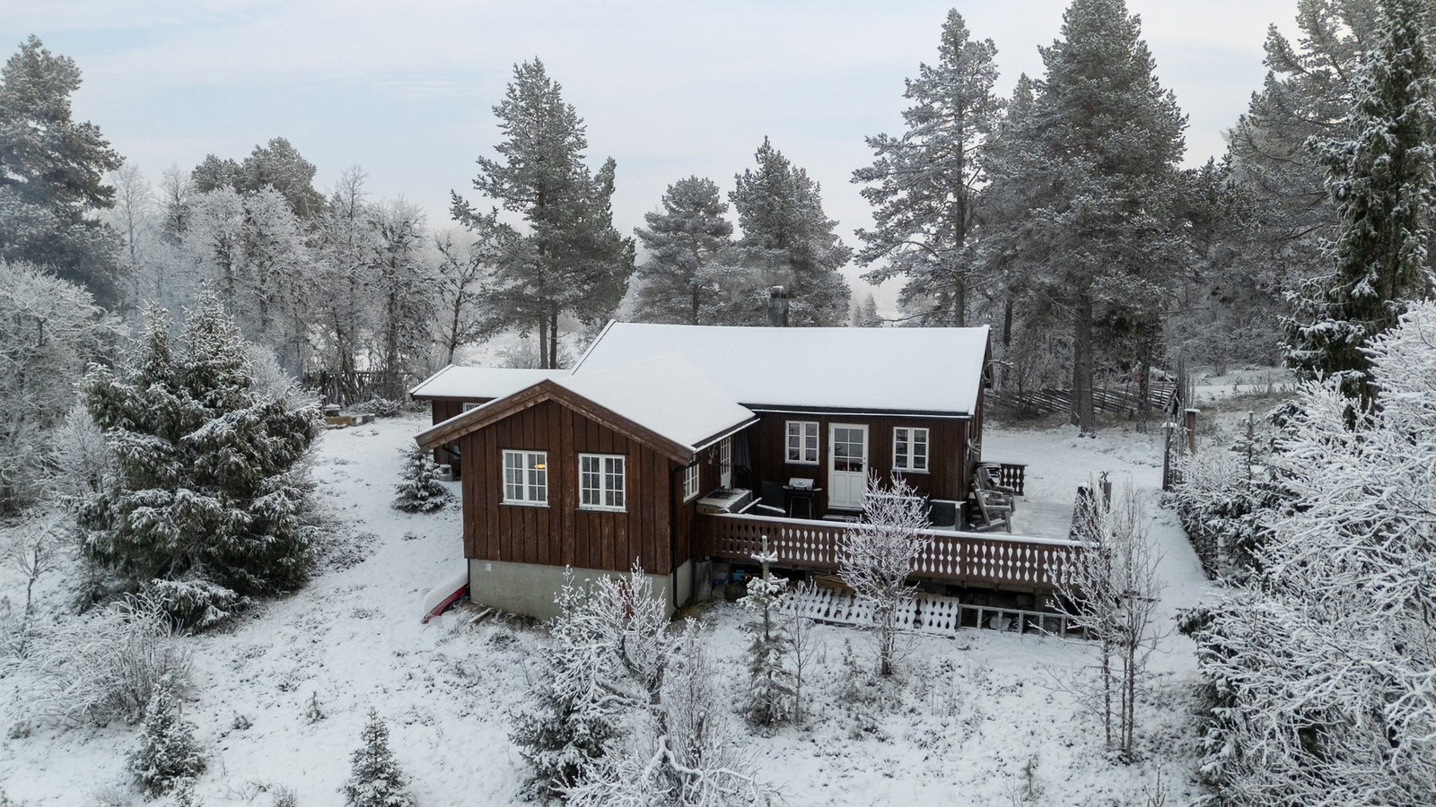 Velkommen til en innbydende og koselig hytte med flott beliggenhet på ca. 830 moh Galleribilde