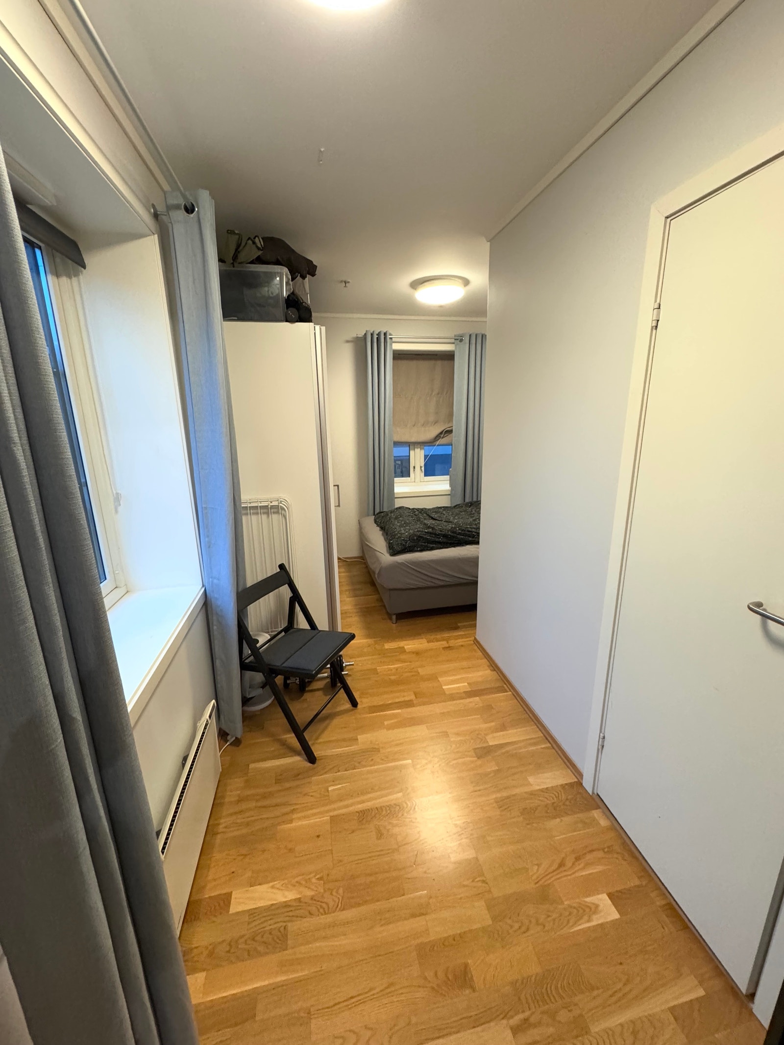 Tilgang tilgang til bad fra soverom. Galleribilde