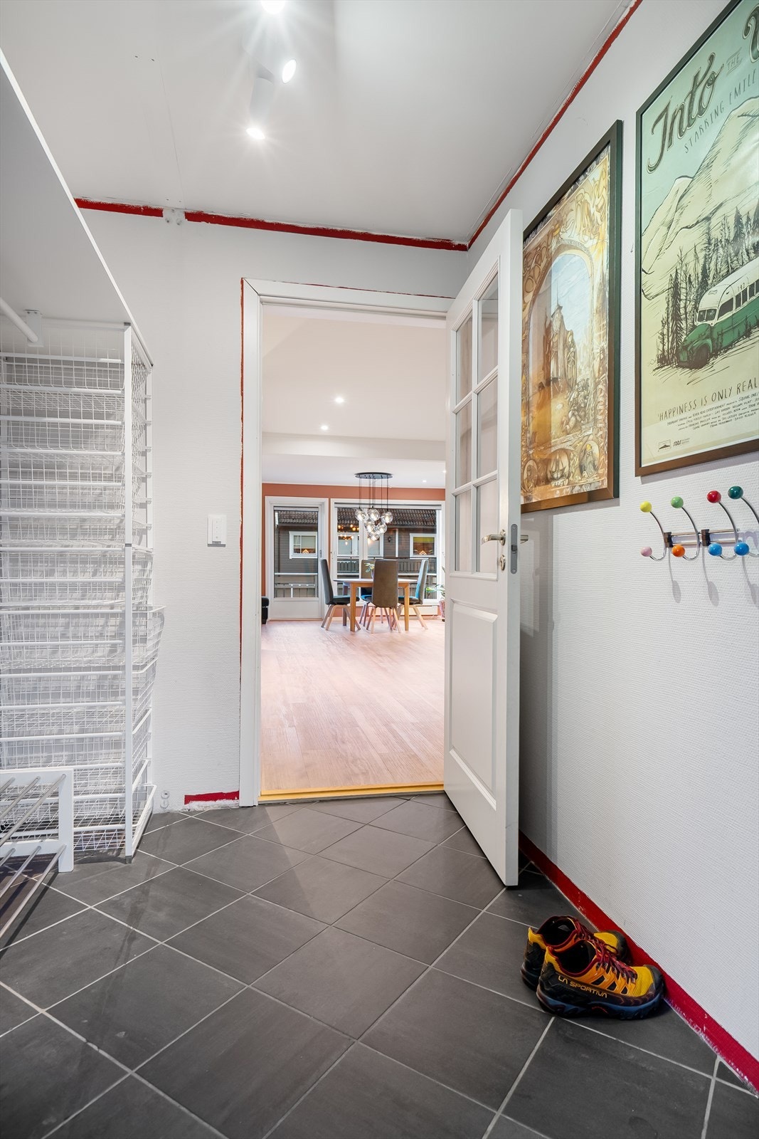 Velkommen inn/gang. Galleribilde