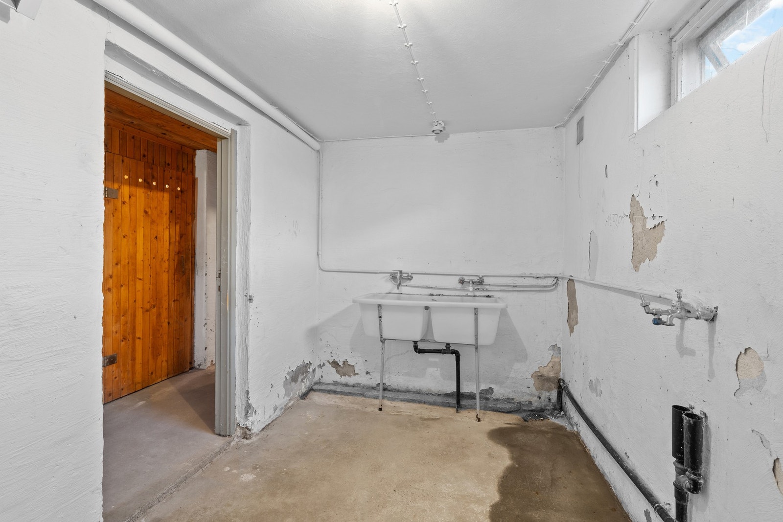 Vaskerom. Galleribilde