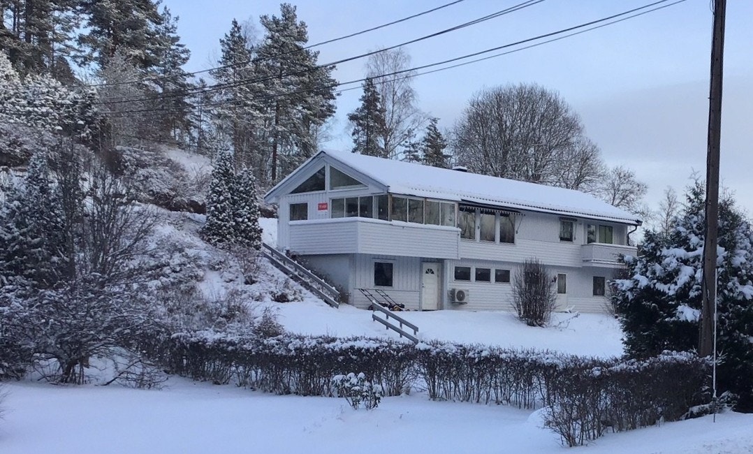 Aktiv Eiendomsmegling v/Kenneth Sverre har gleden av å presentere Smedveien 19! Foto: Svein Michaelsen Galleribilde