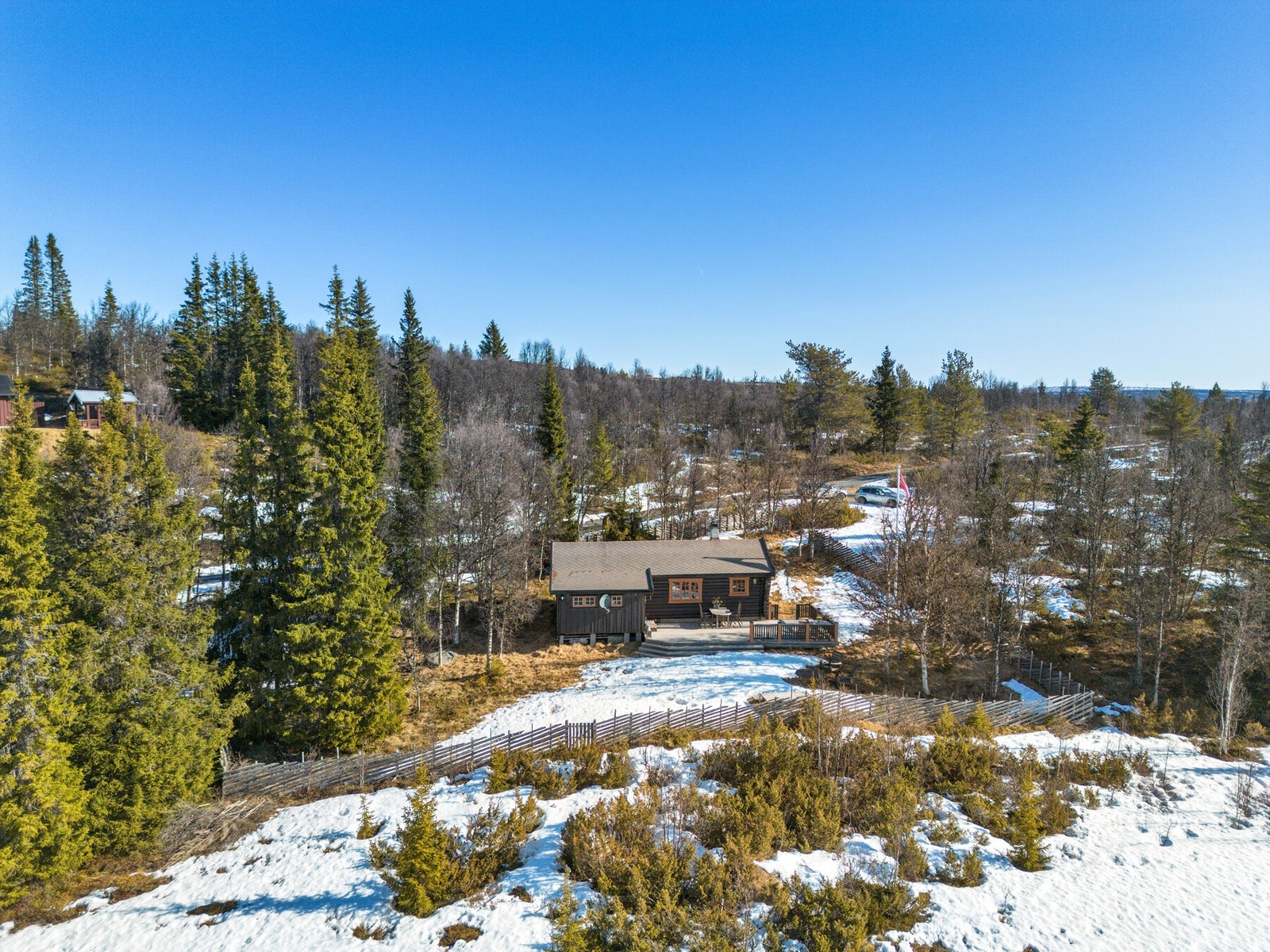 Revulen er hjem for flere støler og det går en rekke flotte grusveier på kryss og tvers i dette landskapet Galleribilde