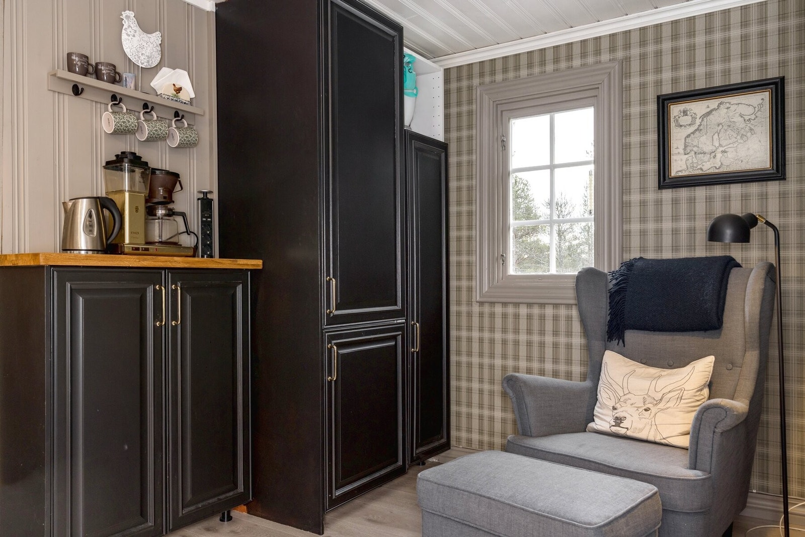 Koselig lesekrok i forlengelse av kjøkkenet. Galleribilde