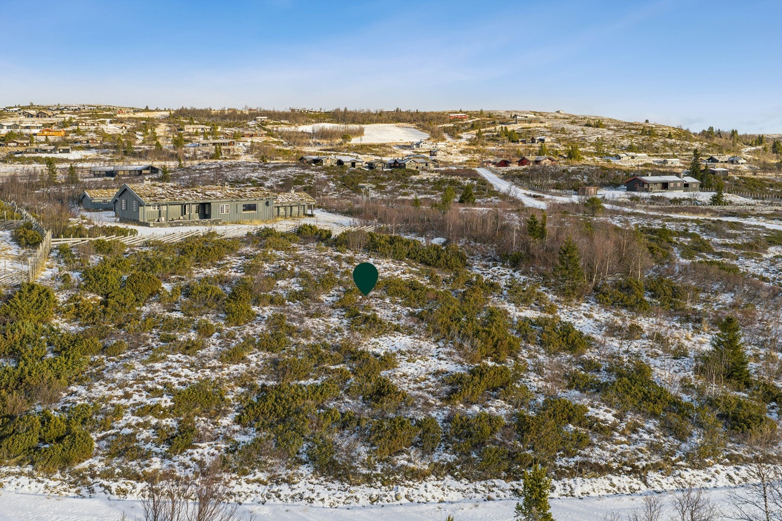 Sydvestvendt fritidstomt med nydelig utsikt og flott beliggenhet på Midtre Syndin. Foto: Efkt AS Galleribilde