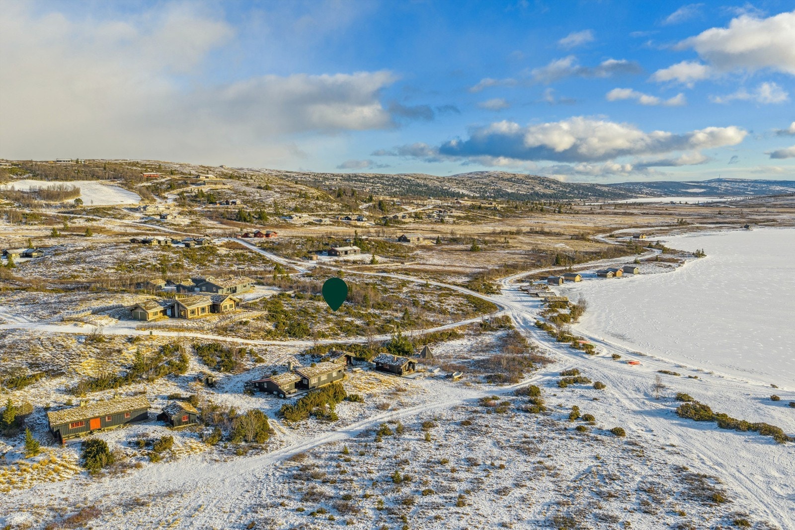Hyttefeltet består av spredt bebyggelse i et åpent og luftig fjellandskap. Foto: Efkt AS Galleribilde